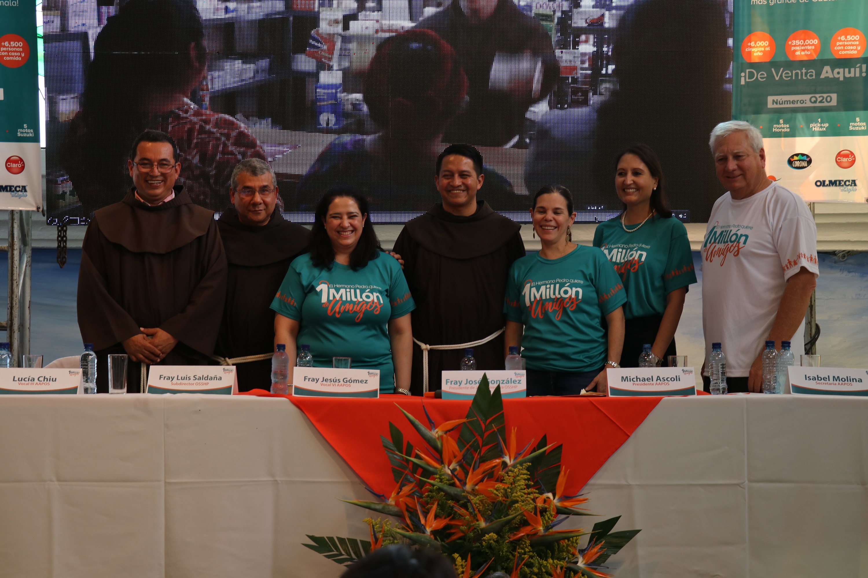 Los organizadores de la rifa Un Millón de Amigos de las Obras Sociales del Santo Hermano Pedro se mostraron satisfechos por lo recaudado este 2019. (Foto Prensa Libre: Julio Sicán). 