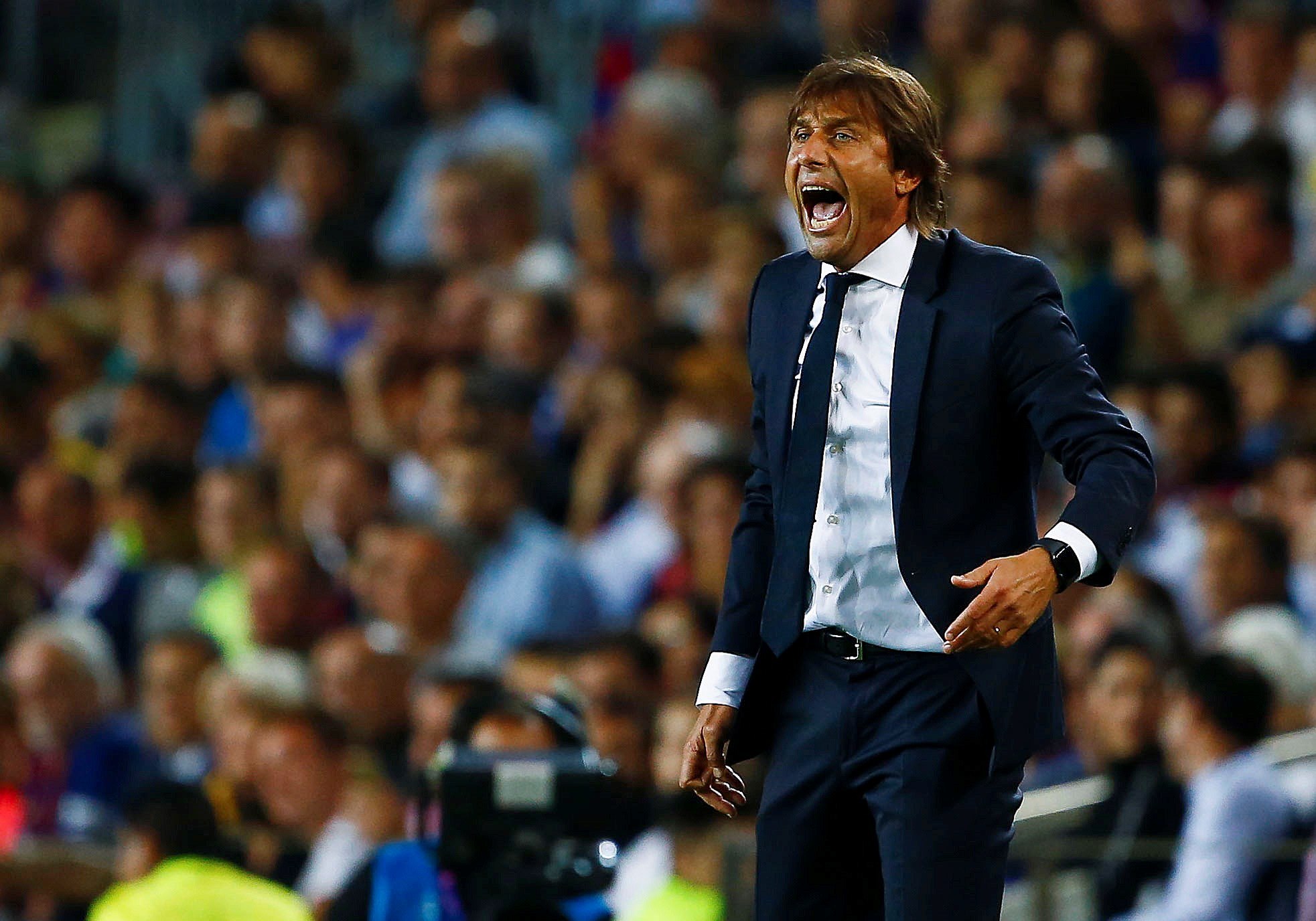 El entrenador del Inter de Milán, Antonio Conte, durante el partido ante el Barcelona. (Foto Prensa Libre: EFE)