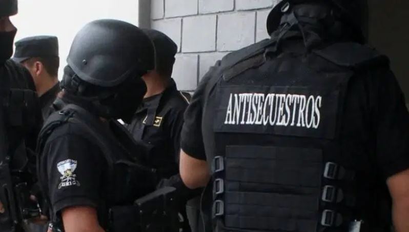 Agentes del Comando Antisecuestros participaron en el rescate. Imagen ilustrativa. (Foto Prensa Libre: Hemeroteca PL).
