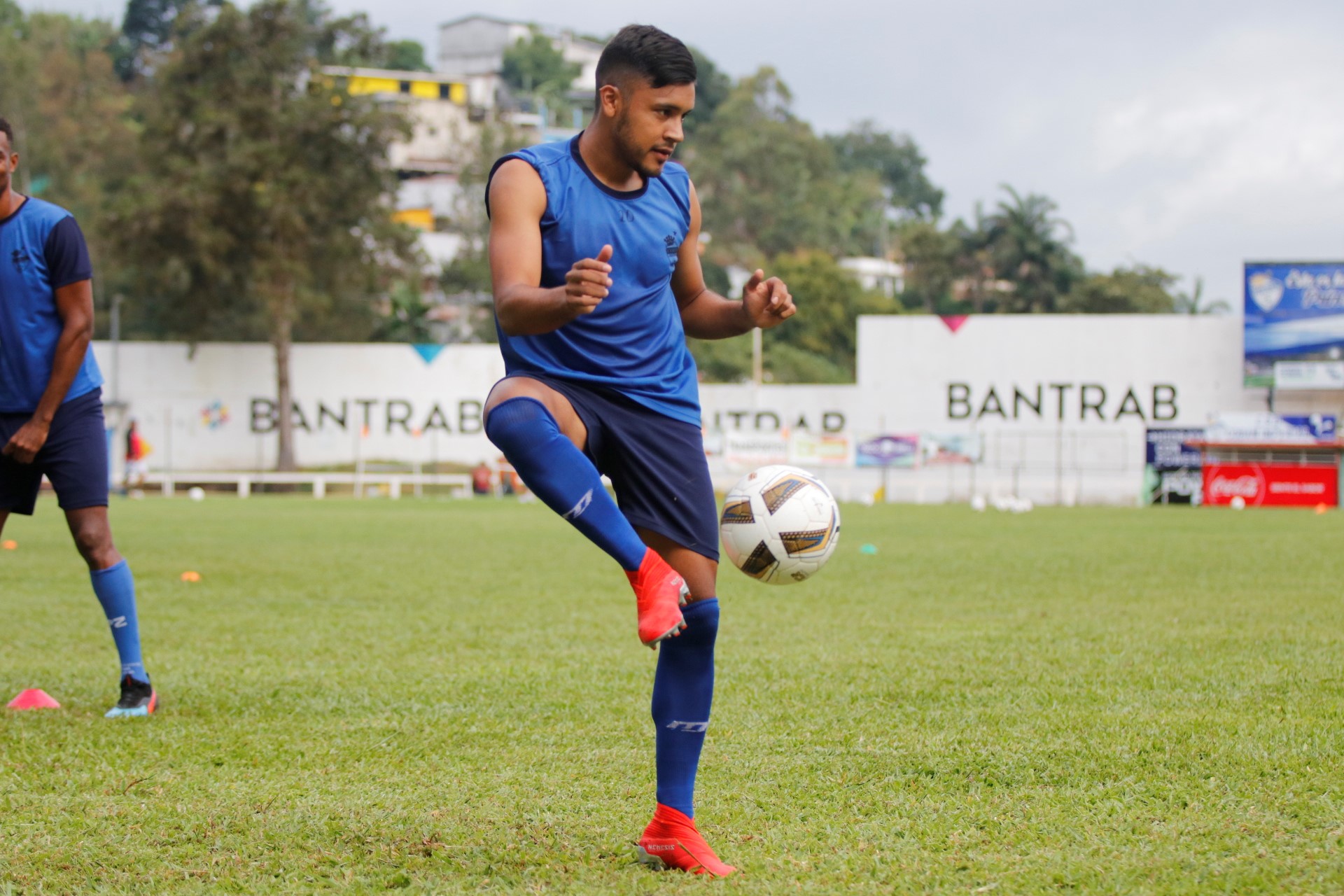 El talentoso jugador Víctor Guay es la novedad de la Bicolor. (Foto Prensa Libre: Eduardo Sam Chun)