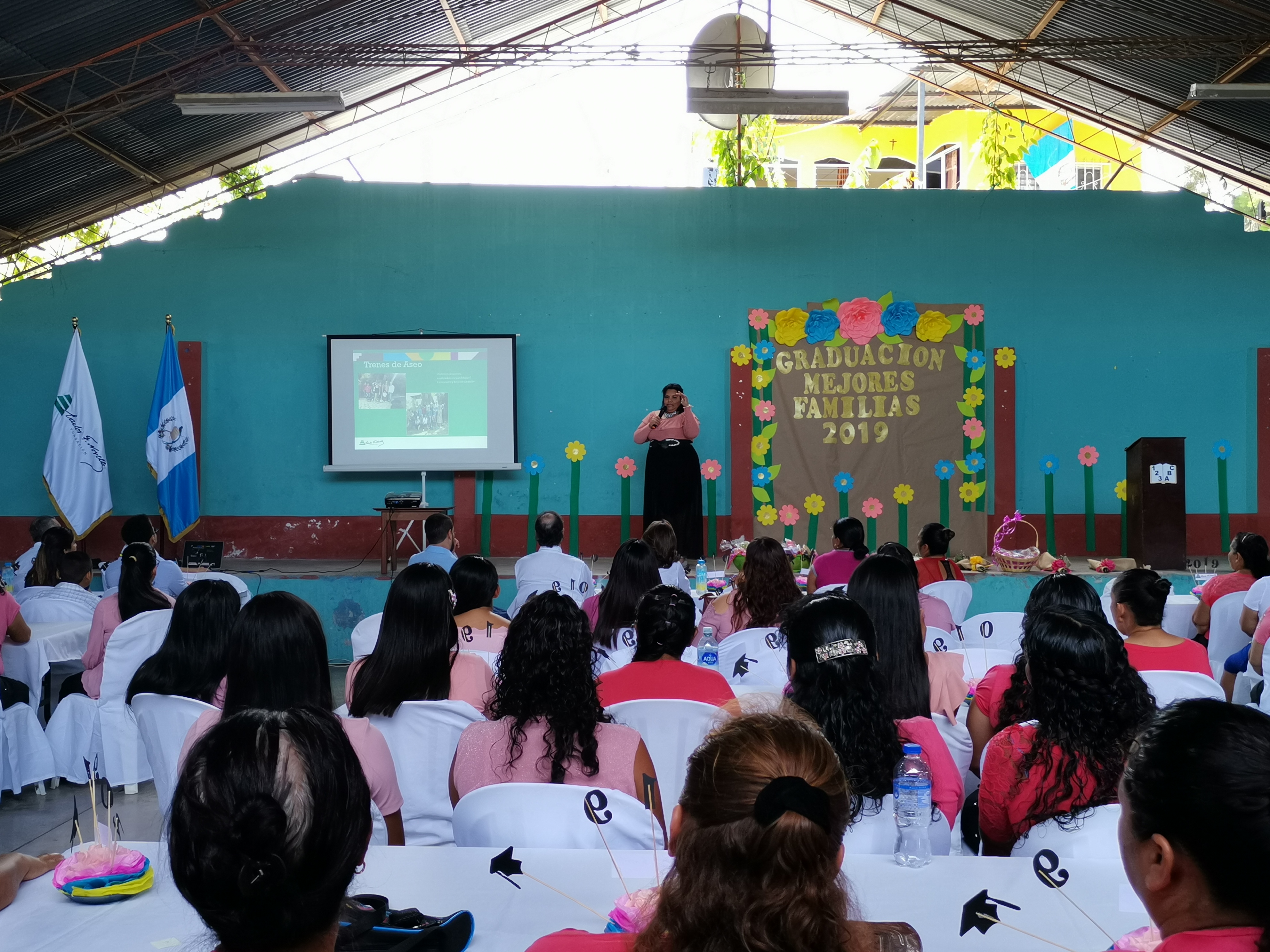 Las mujeres de esta comunidad están ahora capacitadas en diversos temas que ayudarán a su entorno. Foto cortesía.