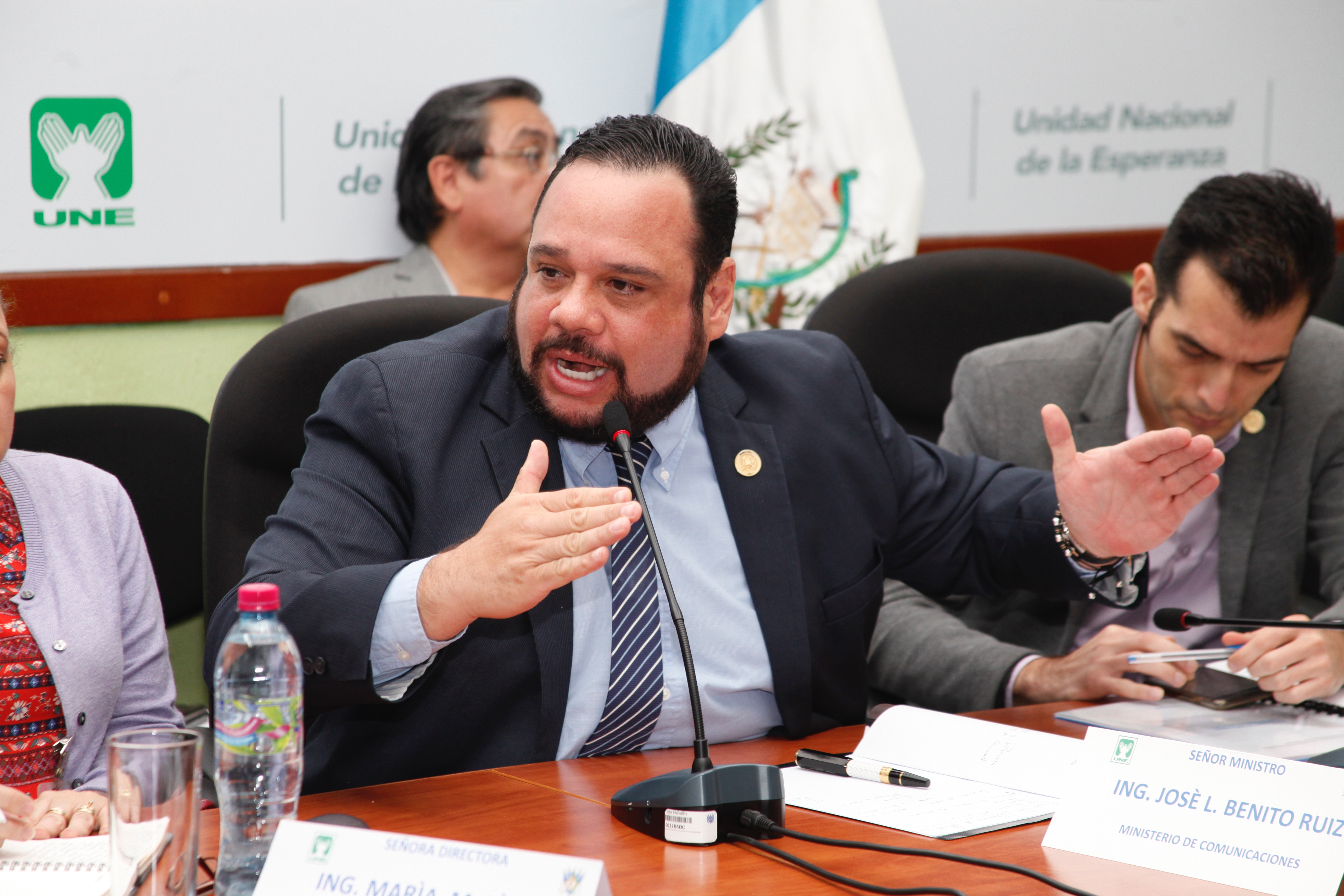 El exministro de Comunicaciones, José Benito, durante una citación en el Congreso. El exfuncionario defendió el funcionamiento del libramiento en reiteradas ocasiones. (Foto Prensa Libre: Hemeroteca PL)