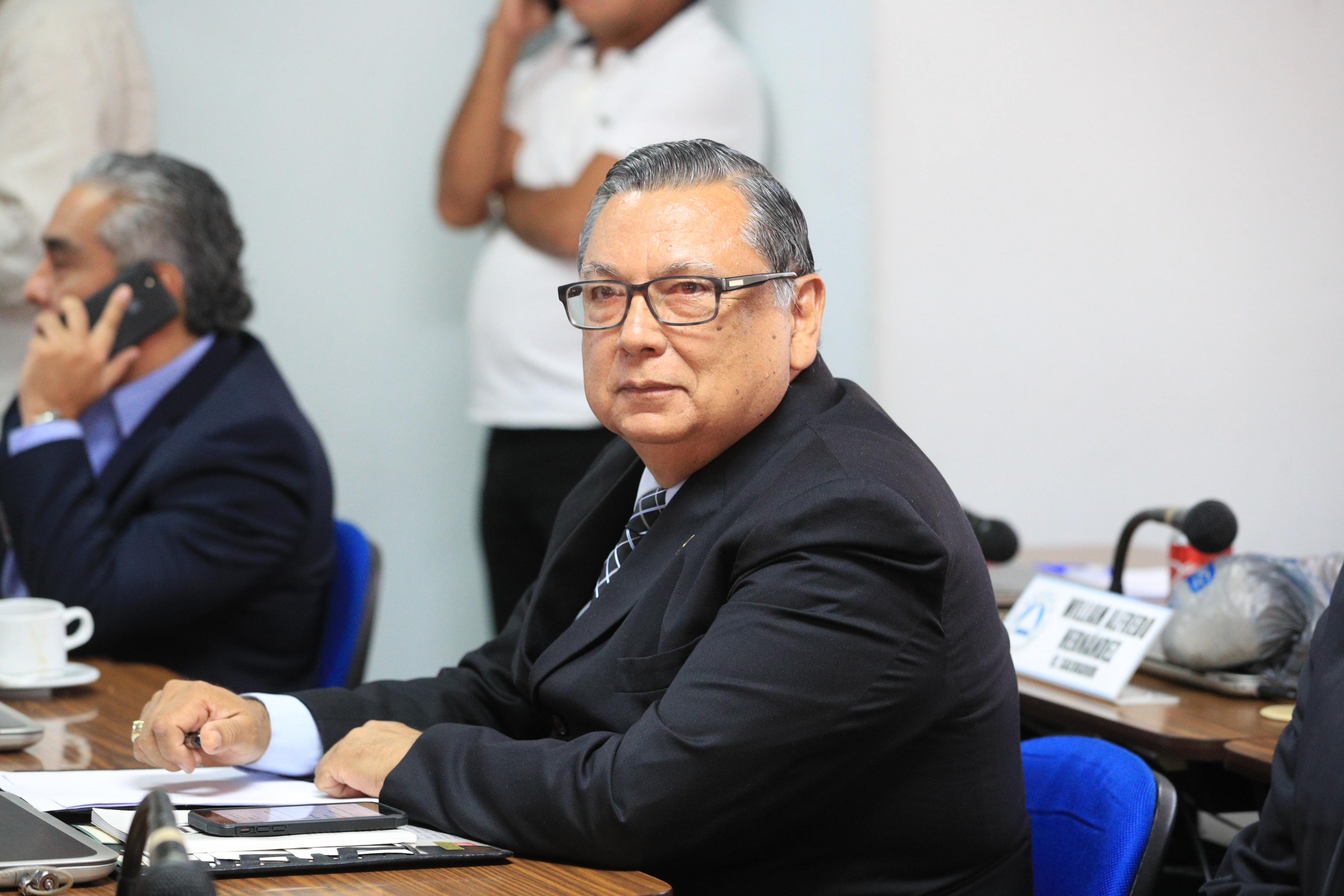 El exvicepresidente Alfonso Fuentes Soria fue electo presidente de la Junta Directiva del Parlacén, que deberá definir la fecha de la primera asamblea plenaria del 2020. (Foto Prensa Libre: Carlos Hernández)