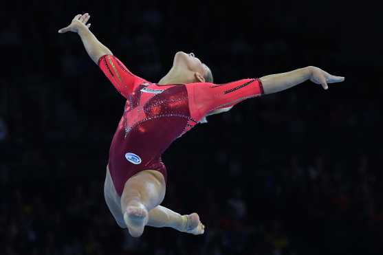 La alemana Elisabeth Seitz se presentó en durante la final de piso. (Foto Prensa Libre: AFP)