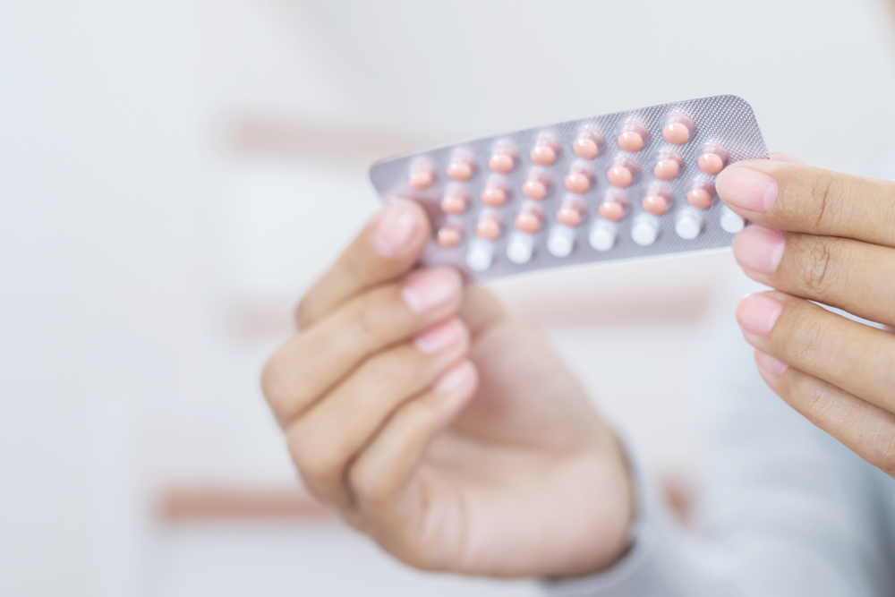 La píldora es un método anticonceptivo oral que, además de la planificación familiar, tiene otras funciones como prevenir el acné y aliviar los síntomas del Síndrome Premenstrual. (Foto Prensa Libre: Servicios).