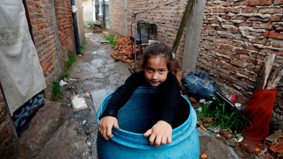 En América Latina el 20% más pobre de la población se queda solo con el 4% del ingreso total. (Foto Prensa Libre: Getty Images)