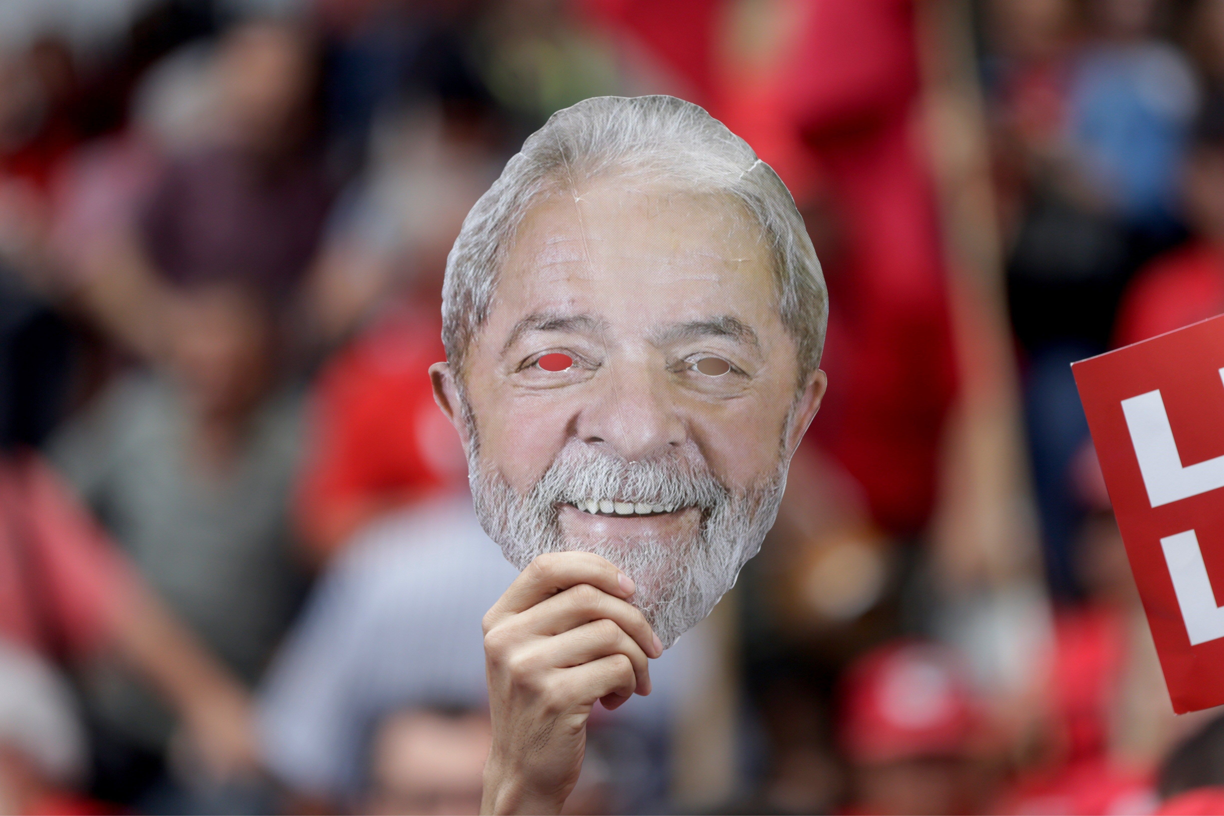 Lula da Silva dedicó este sábado unos 45 minutos a repasar la política interna e internacional. EFE