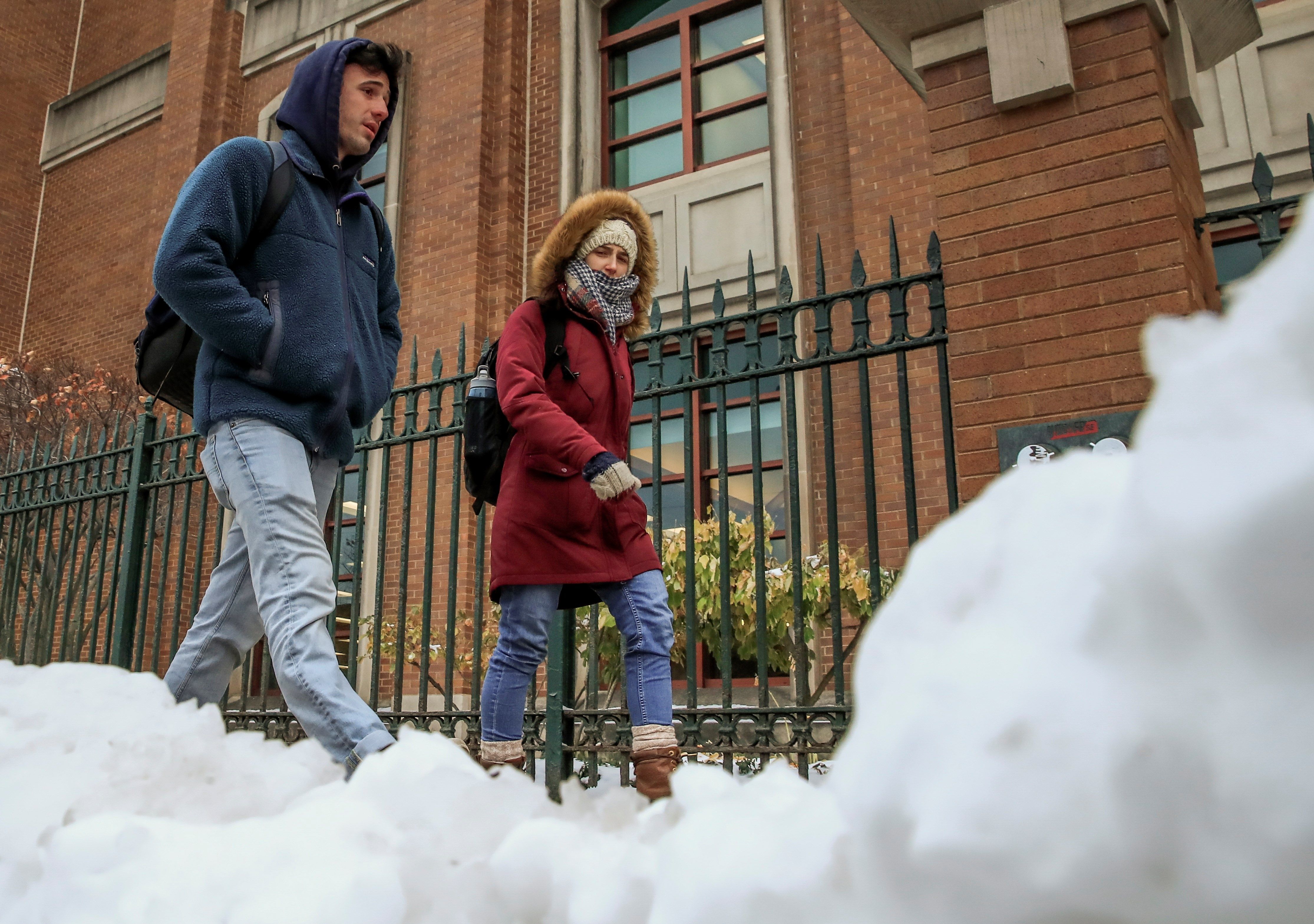 Una explosión ártica ha producido un récord de bajas temperaturas que están afectando a aproximadamente 200 millones de personas desde las llanuras del norte y el este hasta el sur de los Estados Unidos. (Foto Prensa Libre: EFE)