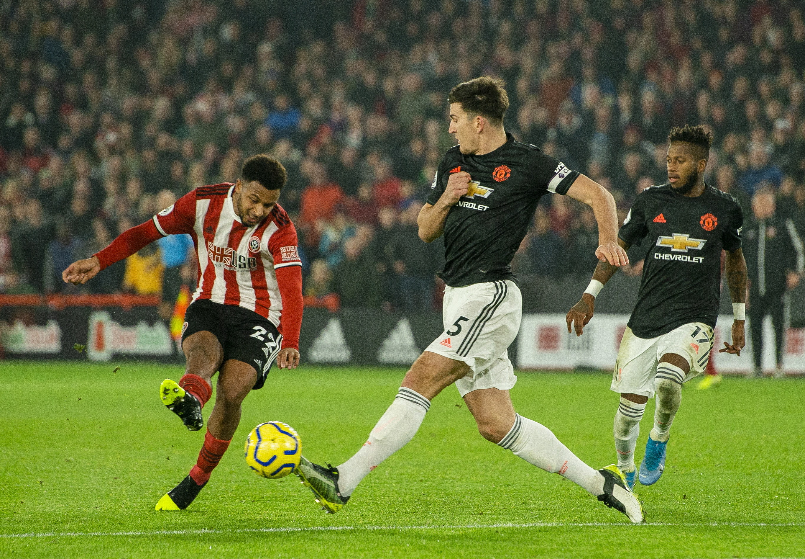 Mousset anota en el duelo entre Manchester United y Sheffield United. (Foto Prensa Libre: EFE)