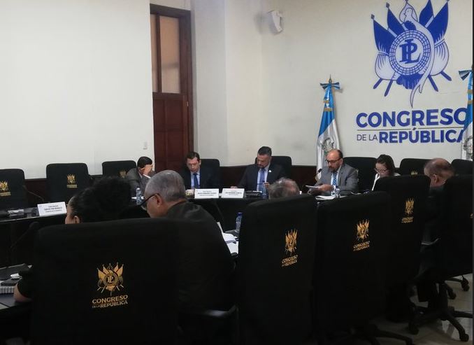 Una mesa técnica revisa las enmiendas que se harán a la propuesta de ley que busca reformar el Código Penal y el Código Procesal Penal.(Foto Prensa Libre: Andrea Orozco)