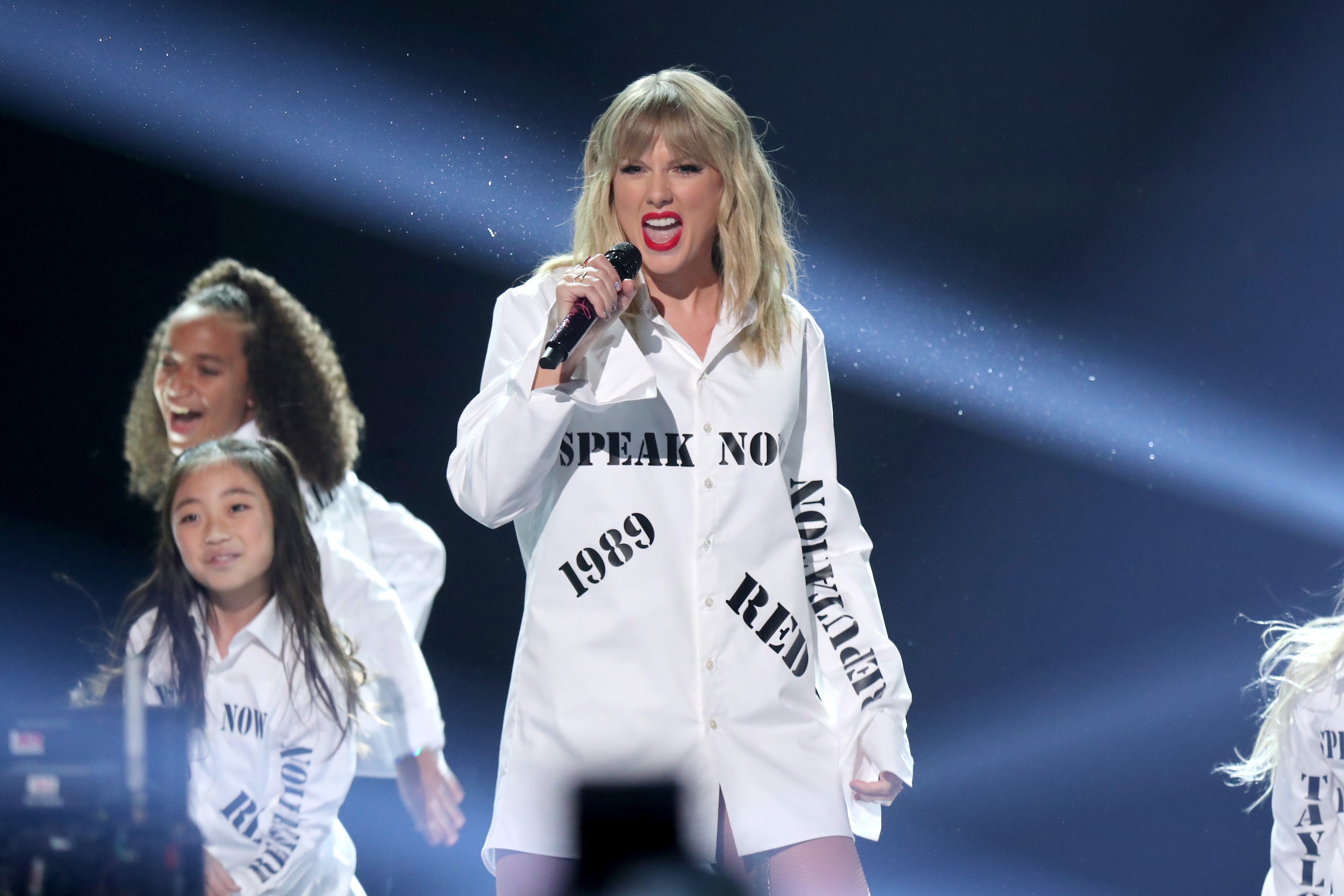 La presentación de Taylor Swift fue una de las más esperadas de la noche. (Foto Prensa Libre: JC Olivera/Getty Images/AFP).