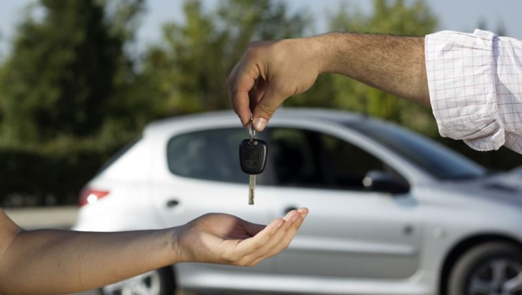 En la plataforma Crediauto en línea el cliente podrá visualizar opciones de más de 25 marcas. (Foto Prensa Hemeroteca)