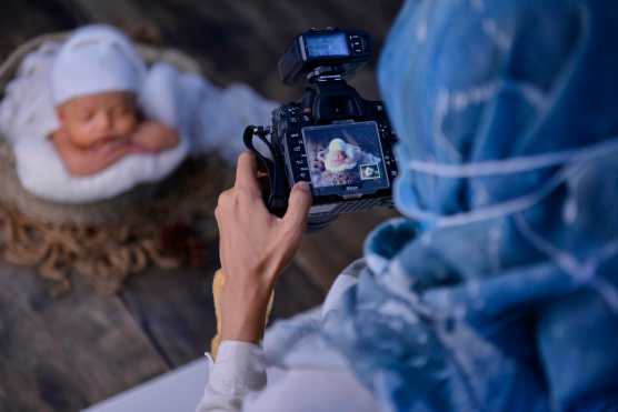 Es recomendable dejar que el fotógrafo realice su trabajo. (Foto Prensa Libre: AFP)