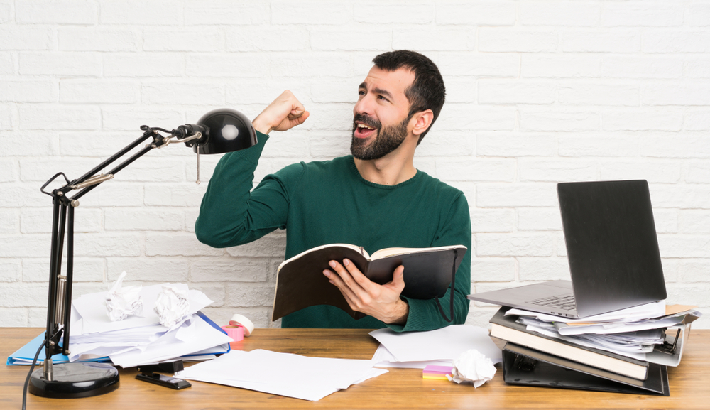 Hay muchas empresas que están dispuestas a pagar por incorporar publicidad dentro de los podcast. (Foto Prensa Libre: Shutterstock)