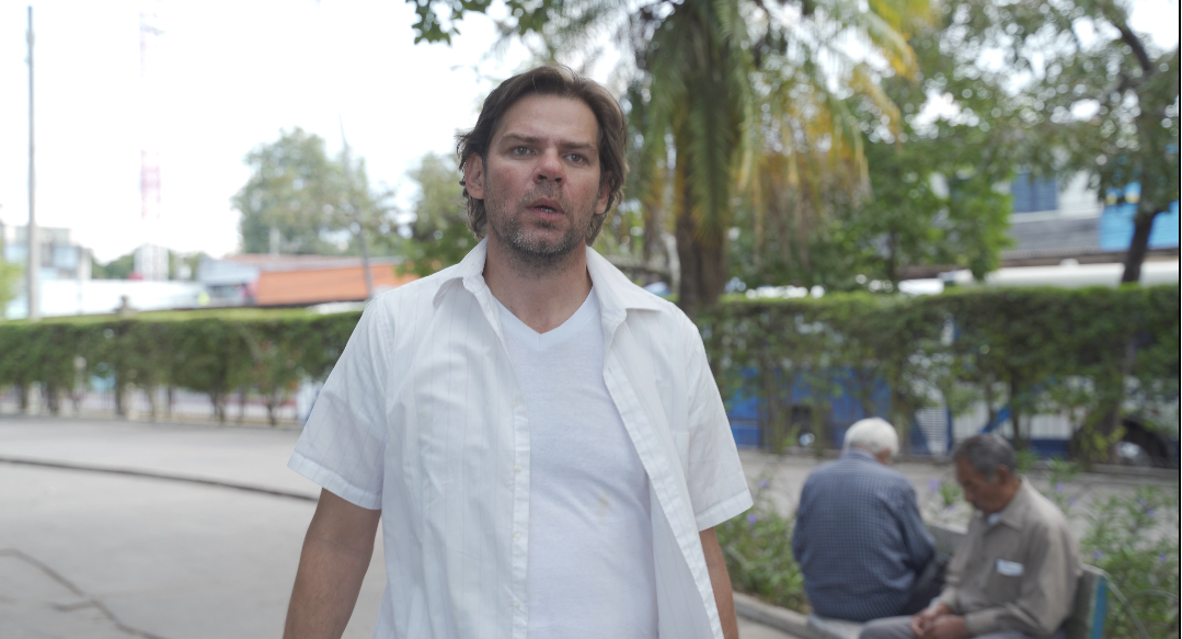 Durante el rodaje de Arenas del tiempo, de Luigi Lanuza.  (Foto Prensa Libre: Cinematográfica Tikal). 