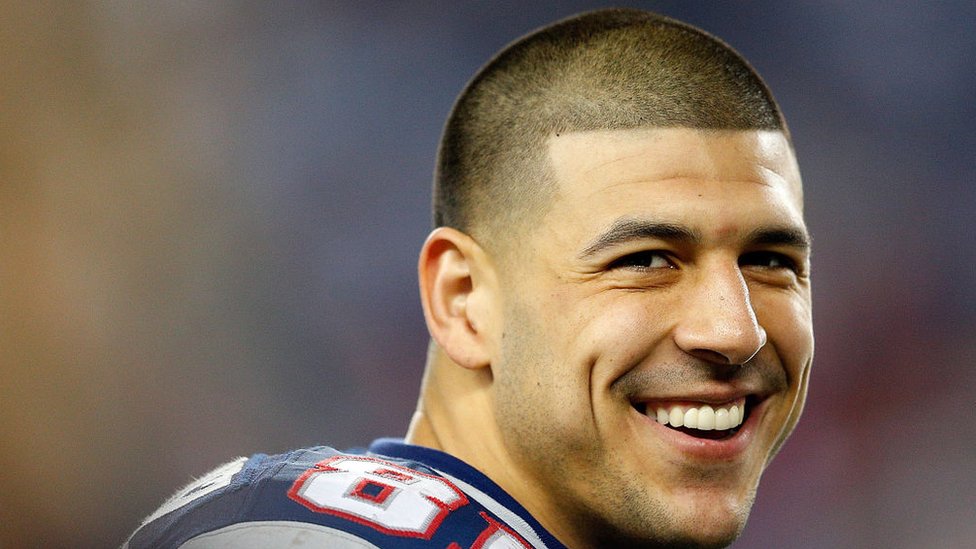 Aaron Hernandez se suicidó el 17 de abril de 2017 en prisión, donde cumplía cadena perpetua por homicidio en primer grado. GETTY IMAGES