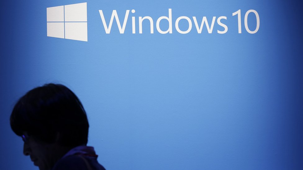 Windows 10 fue lanzado al público en 2015 y es el sistema operativo vigente de Microsoft. Getty Images