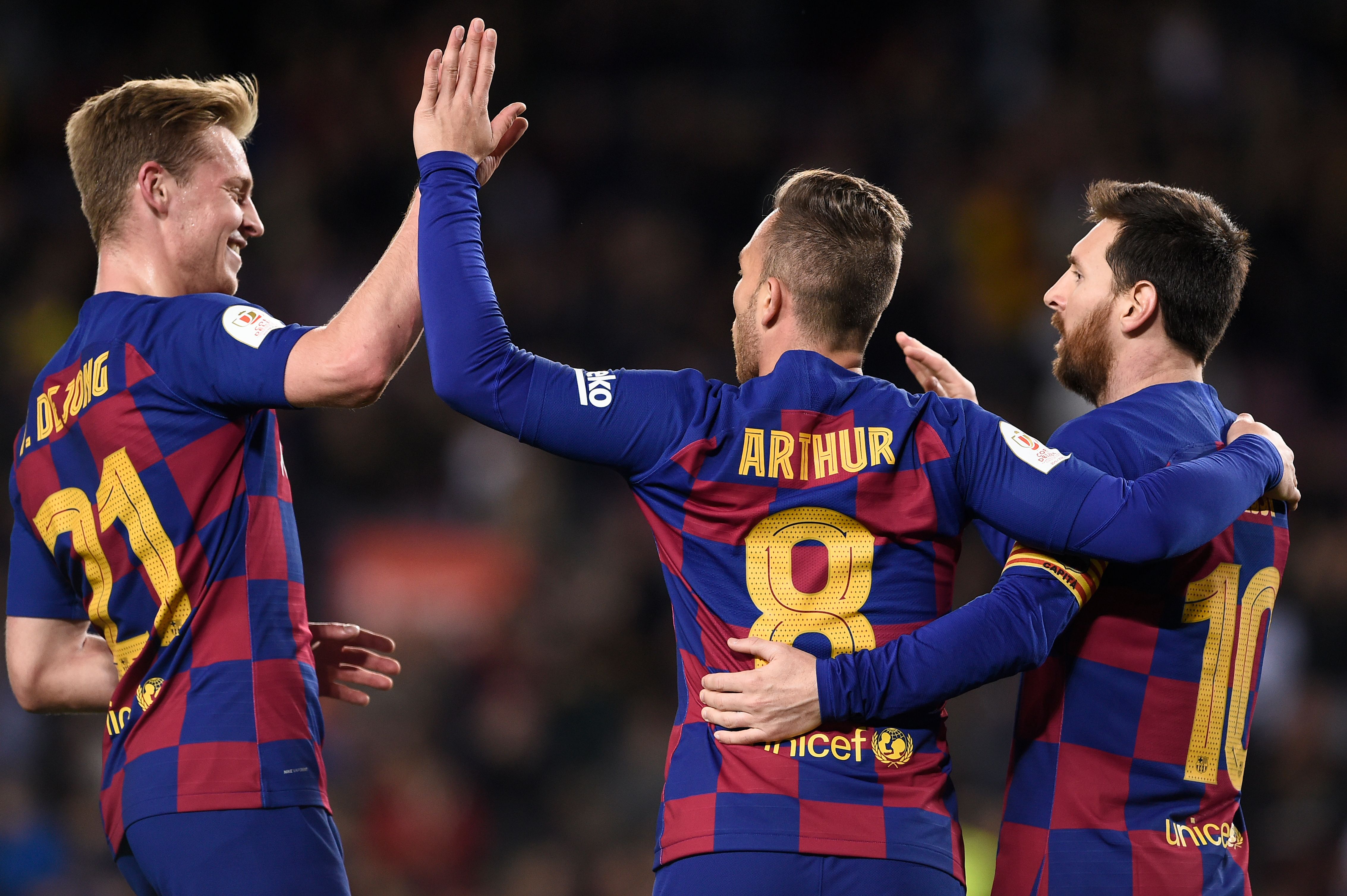 Los jugadores del Barcelona festejan en la Copa del Rey. (Foto Prensa Libre: AFP)