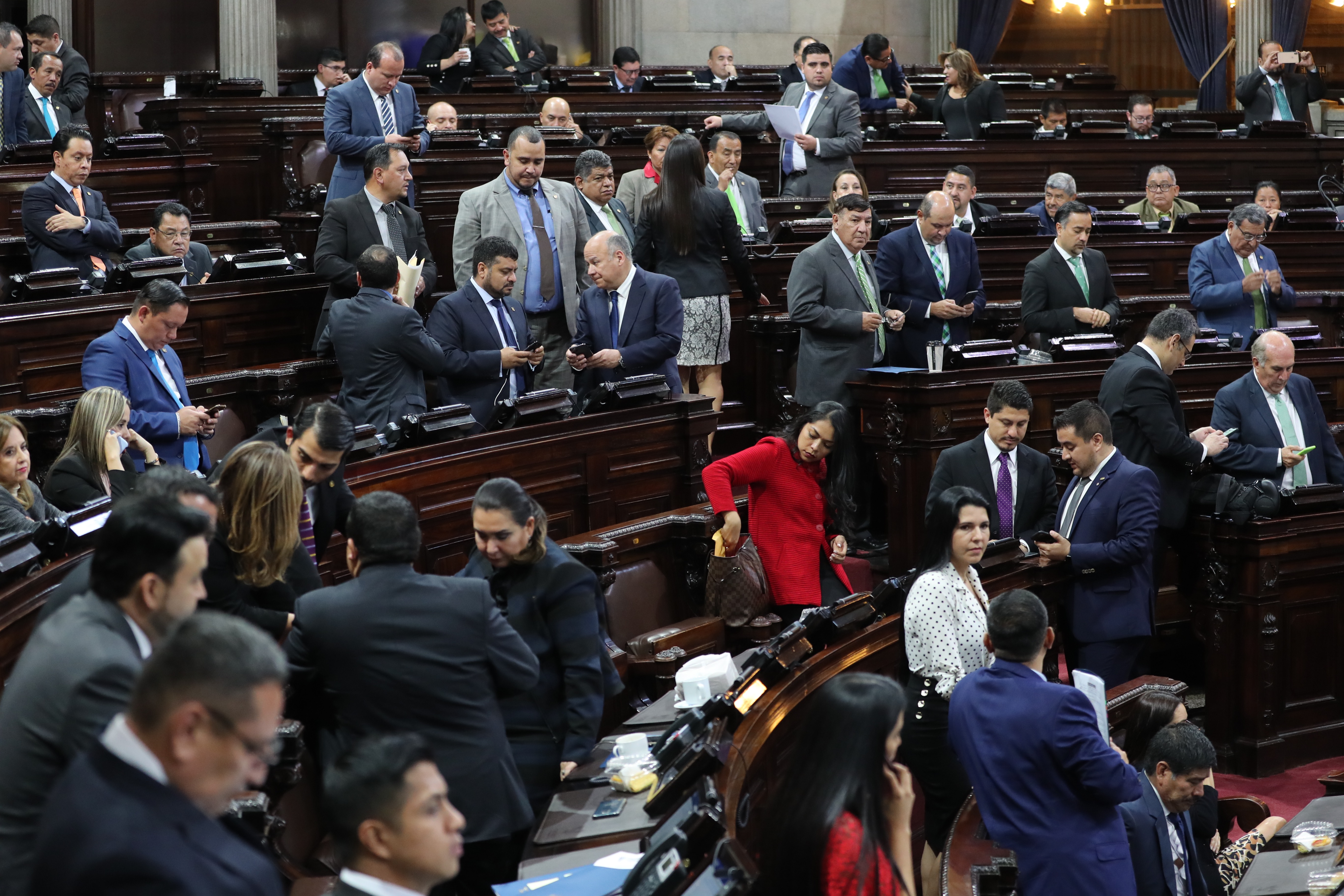 En la sesión plenaria del Congreso se nombraron a los presidentes de las salas legislativas de trabajo. (Foto Prensa Libre: Hemeroteca PL)