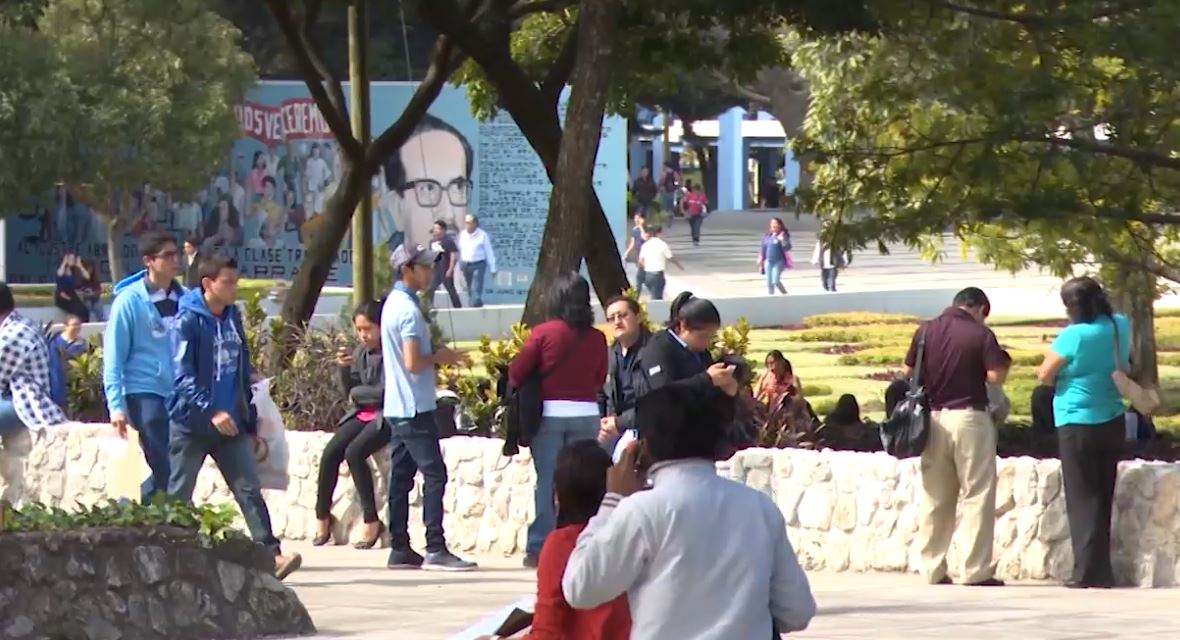 Autoridades de la Usac pretenden proteger la integridad de los estudiantes. ( Imagen tomada de video de la Usac). 