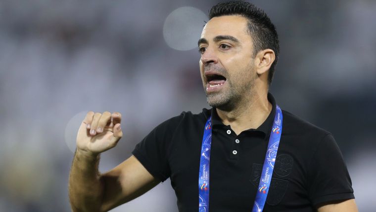 El técnico español Xavi Hernandez (Photo by KARIM JAAFAR / AFP)