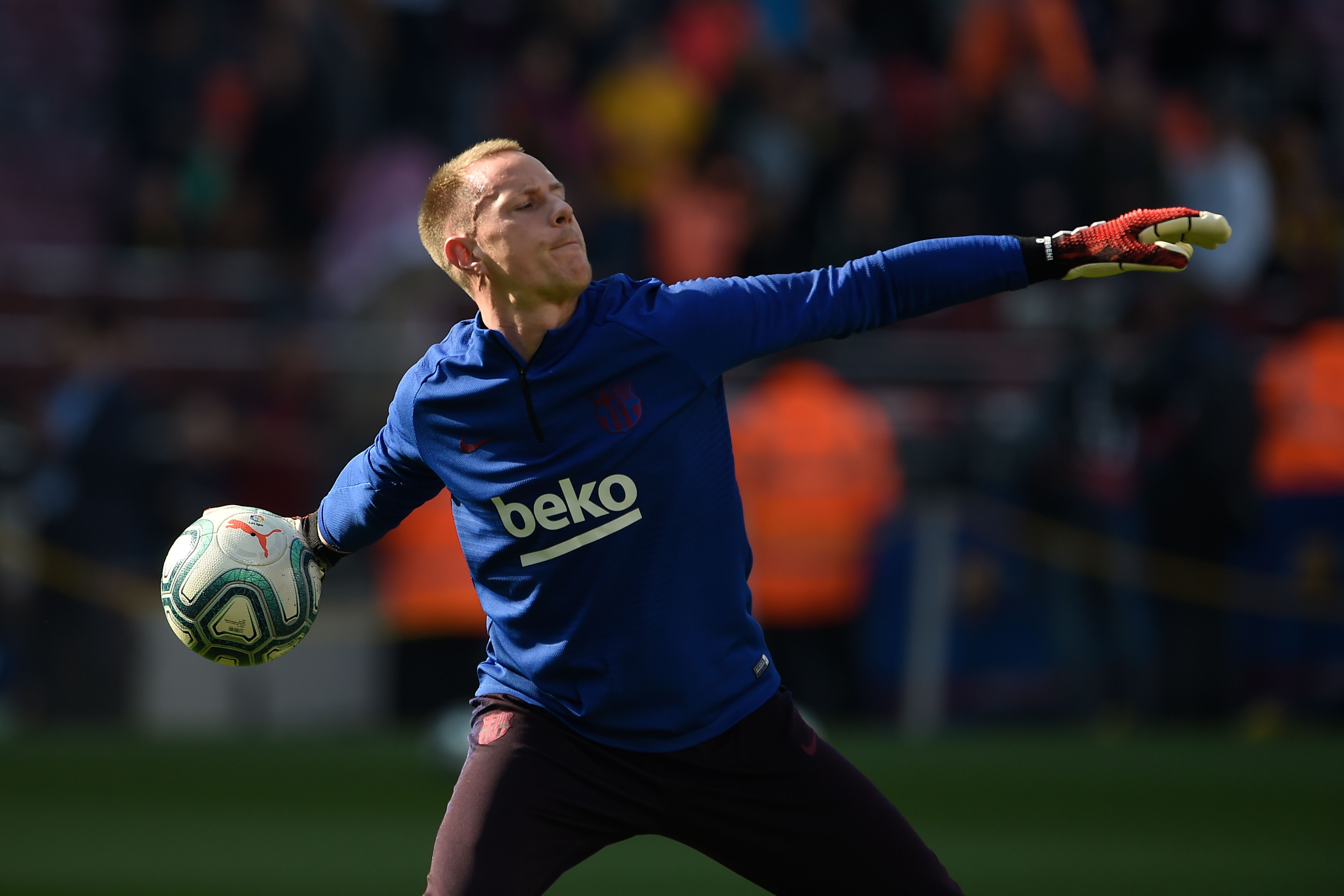 André Ter Stegen, portero del Barcelona, tendrá que esperar unas semanas para arreglar su renovación. (Foto Prensa Libre: AFP).