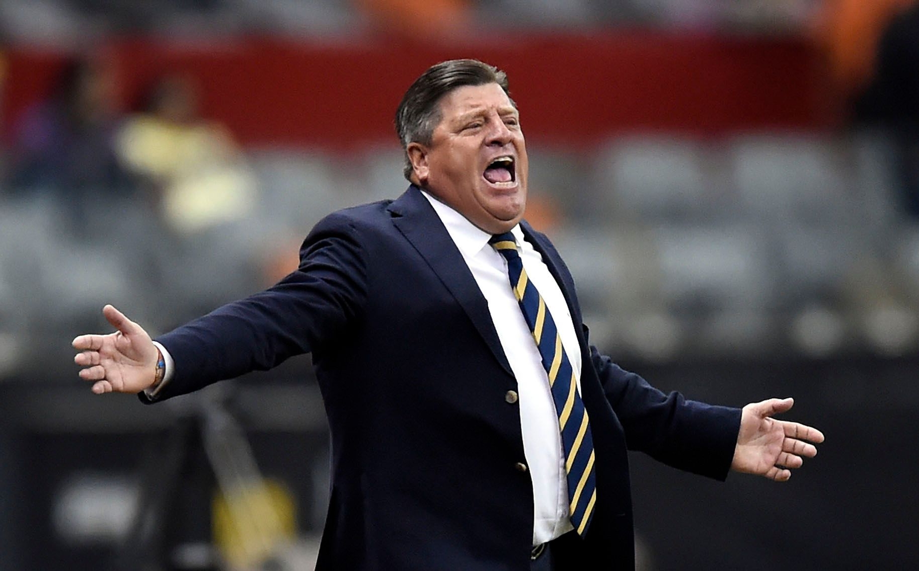 Miguel Herrera, entrenador del América. (Foto Prensa Libre: AFP)