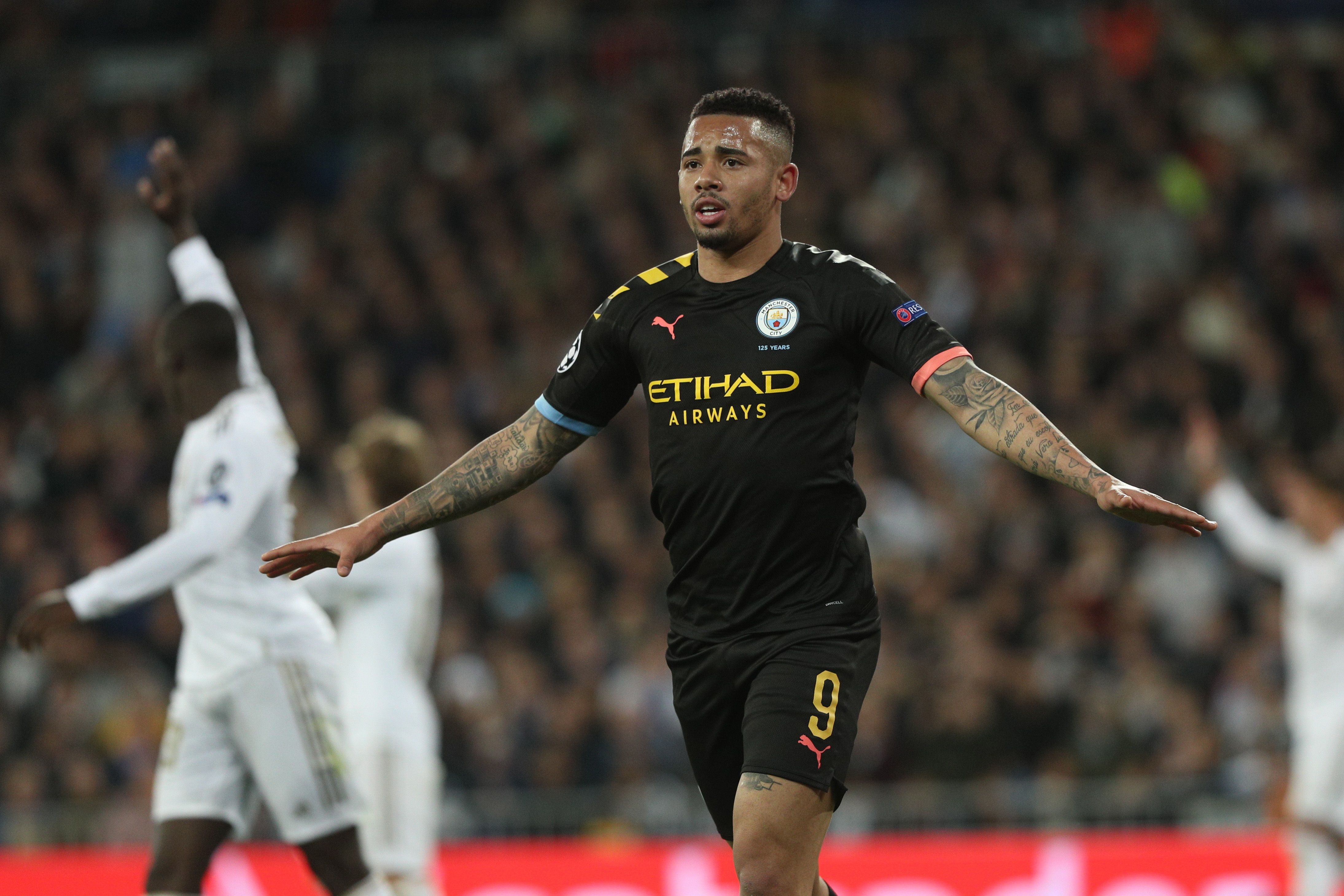 Gabriel Jesus festejó en el Santiago Bernabeu. (Foto Prensa Libre: EFE)