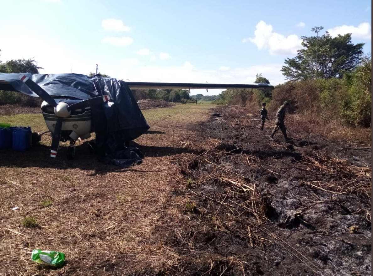 La avioneta fue localizada en Sayaxché, Petén.(Foto Prensa Libre: cortesía)