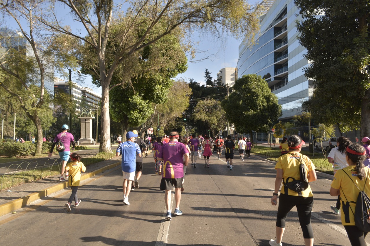 Macdonald organizó la VII carrera para apoyar a la Fundación del mismo nombre que ayuda a personas de escasos recursos.(Foto Prensa Libre: cortesía)