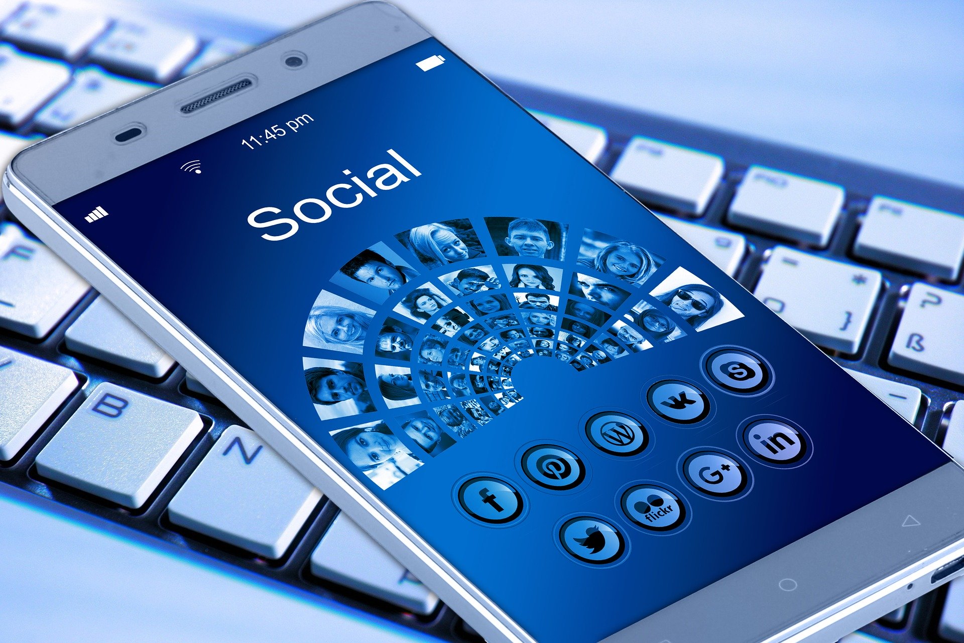 Facebook es una plataforma que ha sido criticada por la protección de datos de sus usuarios. (Foto Prensa Libre: Pixabay)