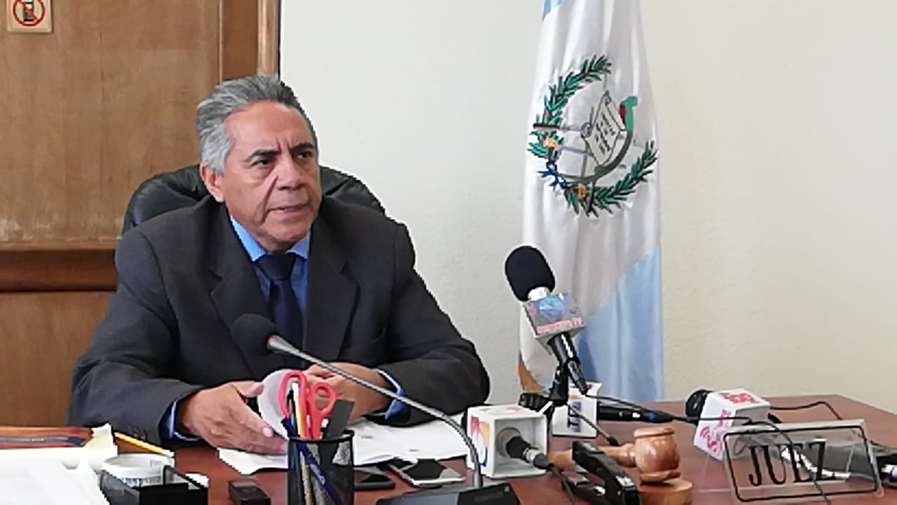 José Roberto Alvarado Villagrán, juez B del Juzgado Pluripersonal de Primera Instancia de Trabajo y Previsión Social y Económico Coactivo de Quetzaltenango. (Foto Prensa Libre: Mynor Toc)