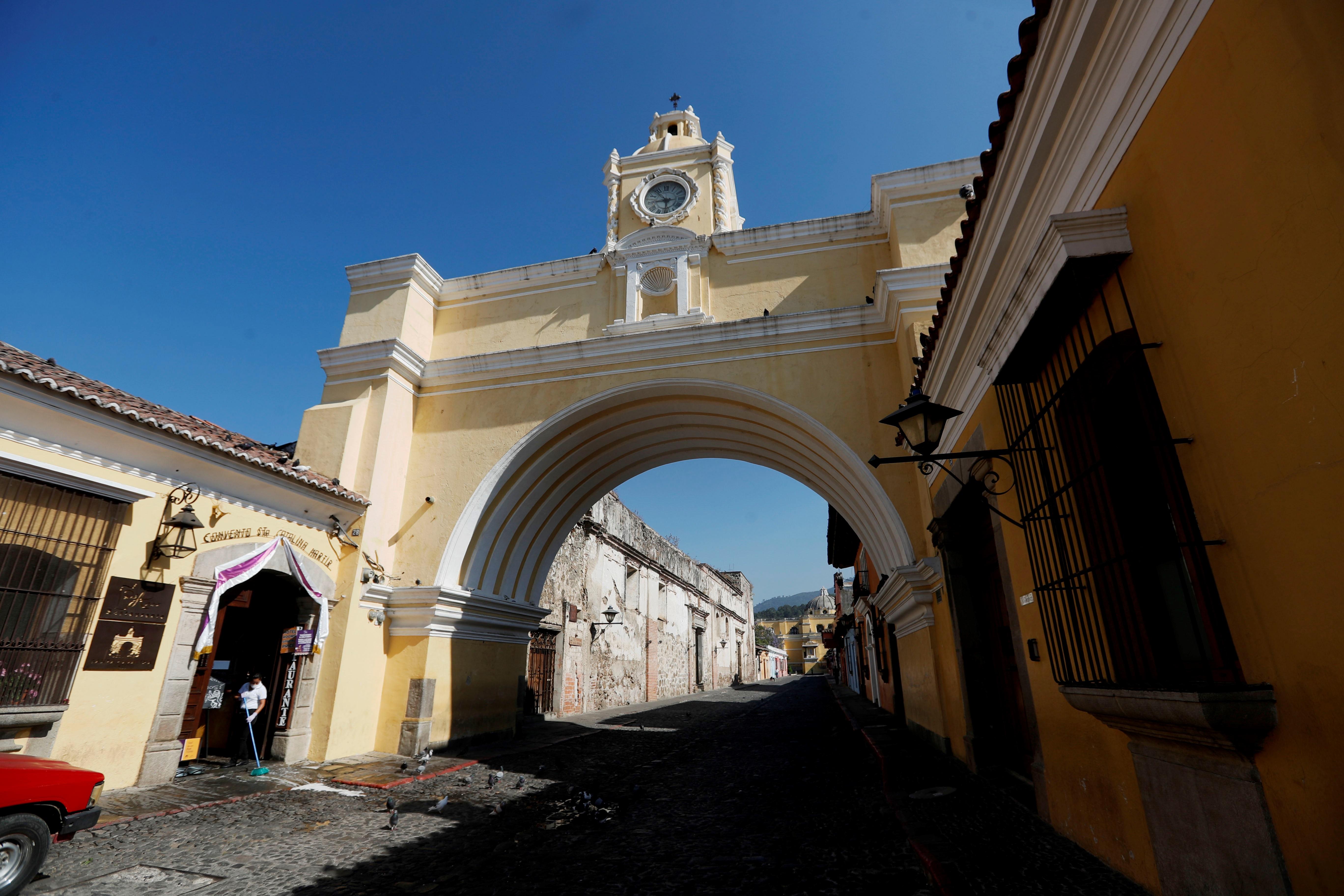 Proyecciones indican que las primeras empresas quebrarían a finales de marzo a causa del coronavirus. (Foto Prensa Libre: Hemeroteca PL)