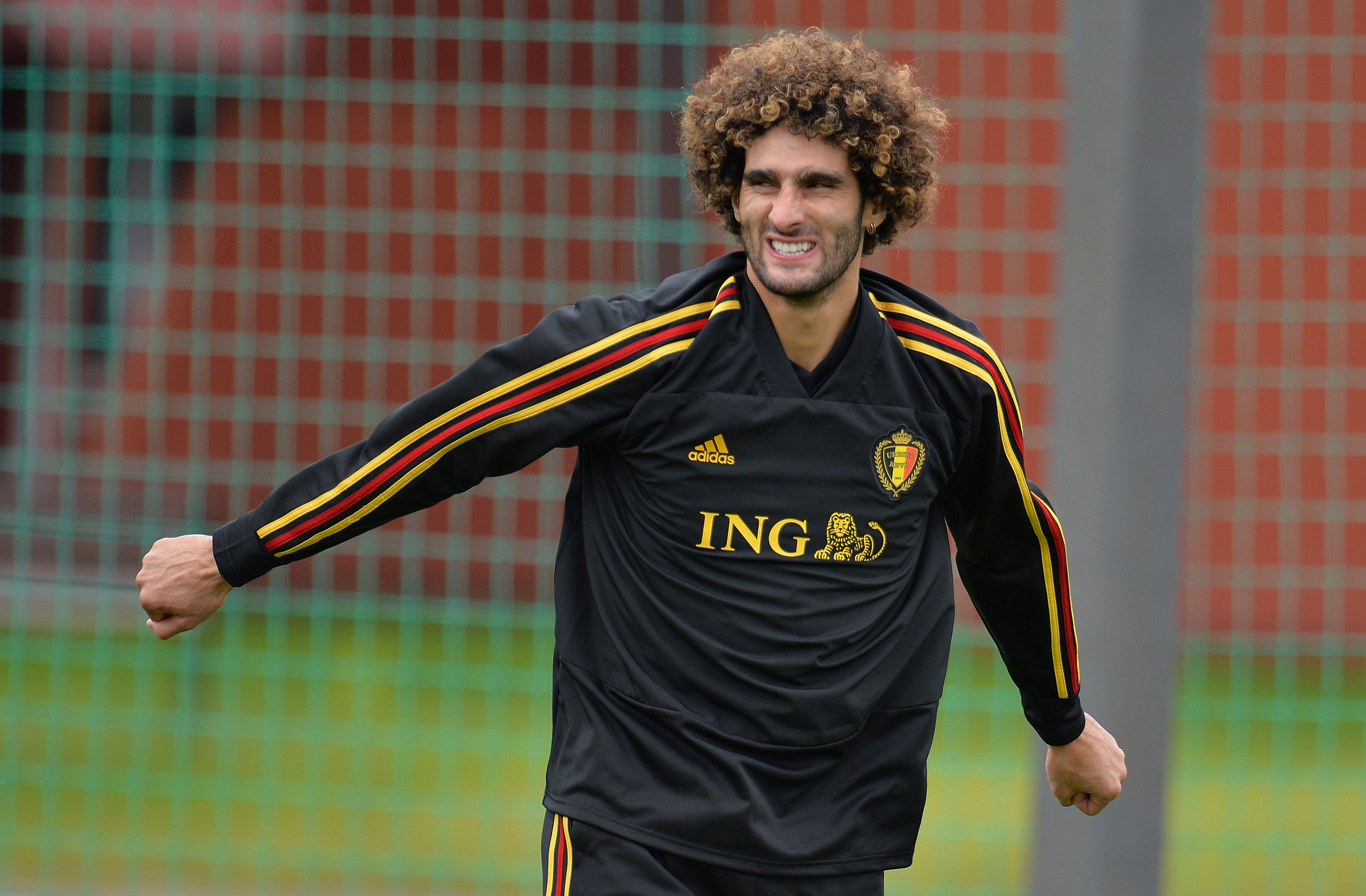 Marouane Fellaini se  une a los futbolistas infectados con covid-19. (Foto Prensa Libre: EFE)