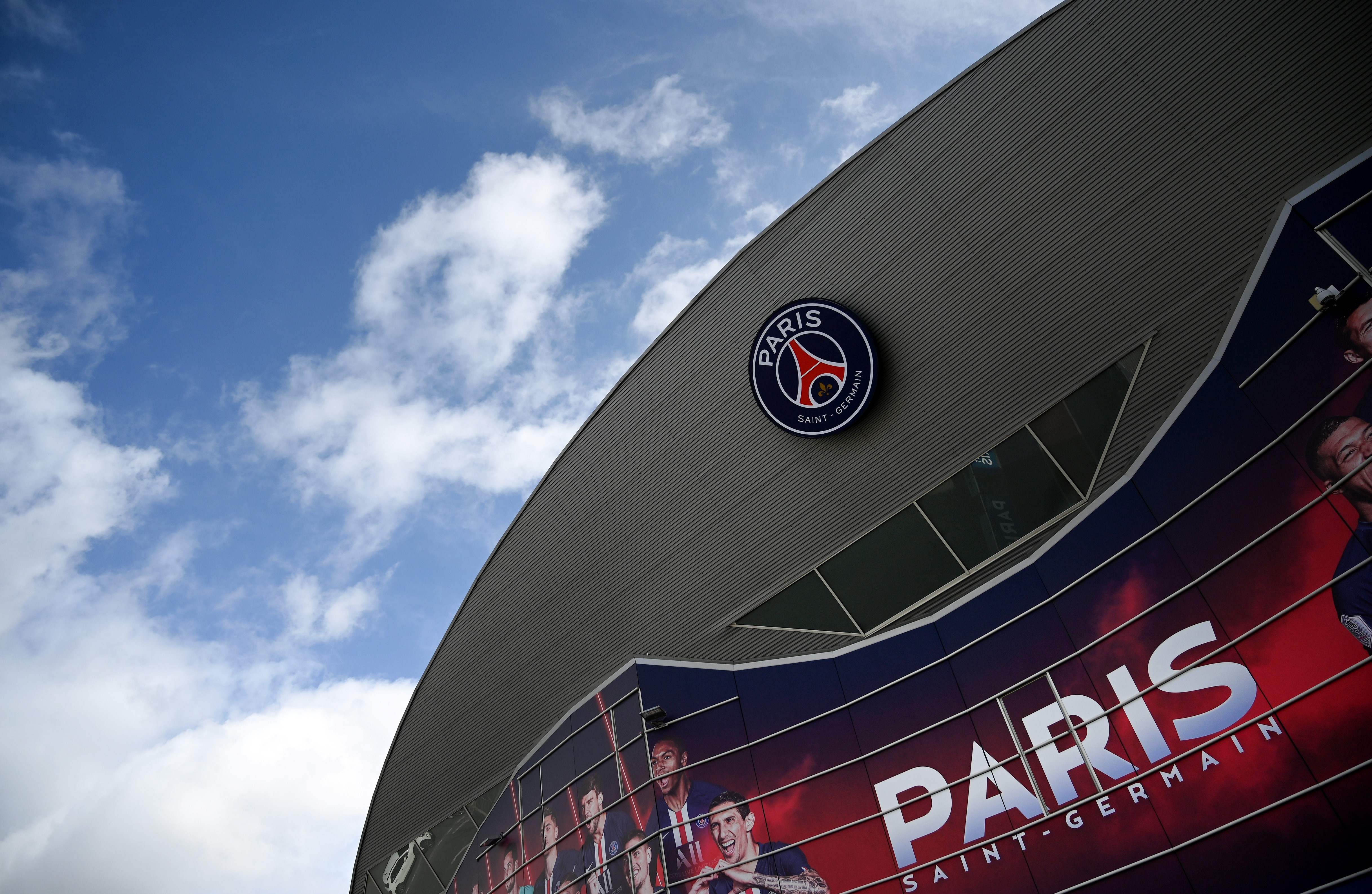 El Parque de los Príncipes albergará el duelo del PSG y Borussia Dortmund. (Foto Prensa Libre: AFP)