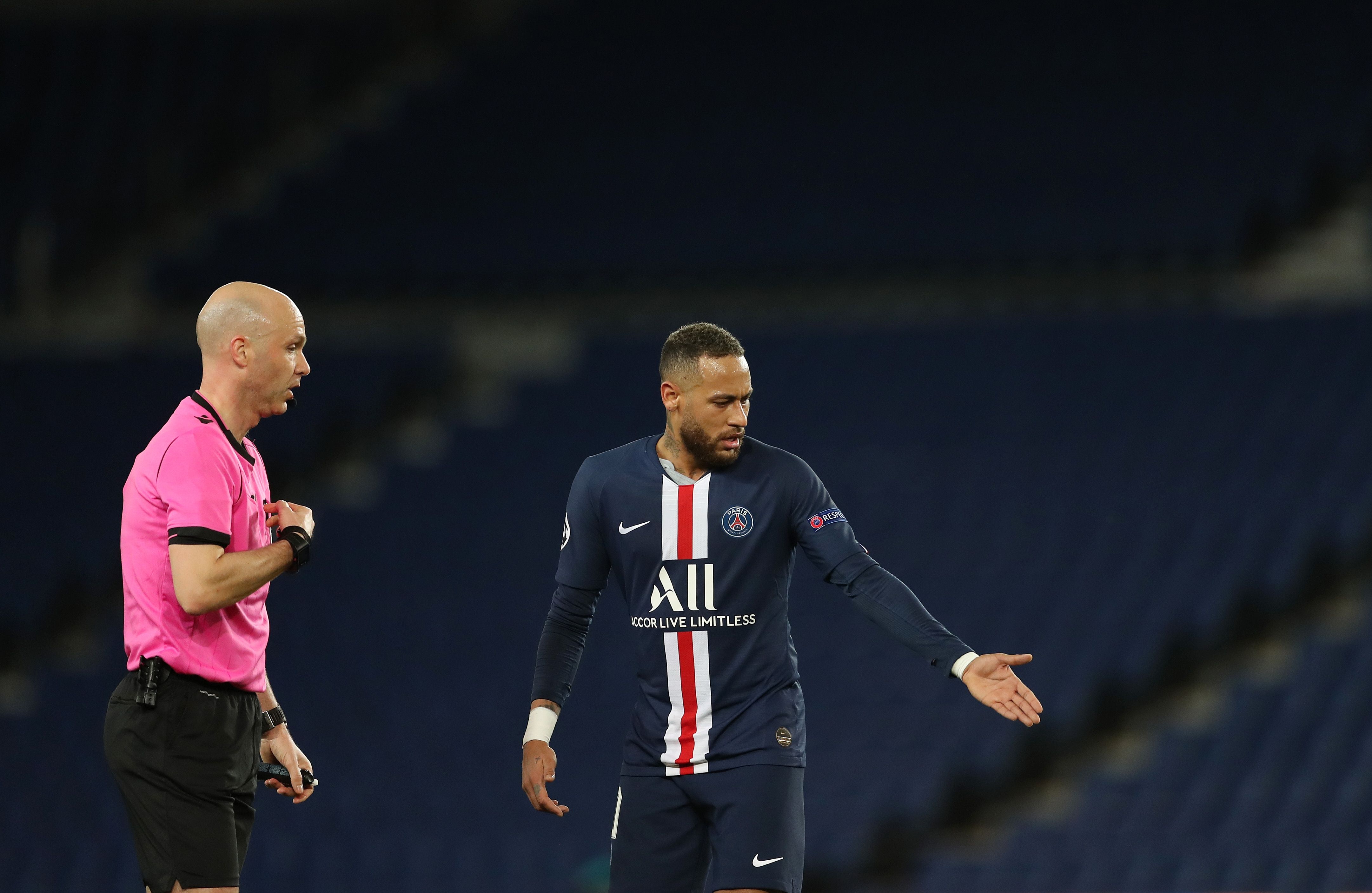 Neymar pasa sus días en Brasil. (Foto Prensa Libre: AFP)