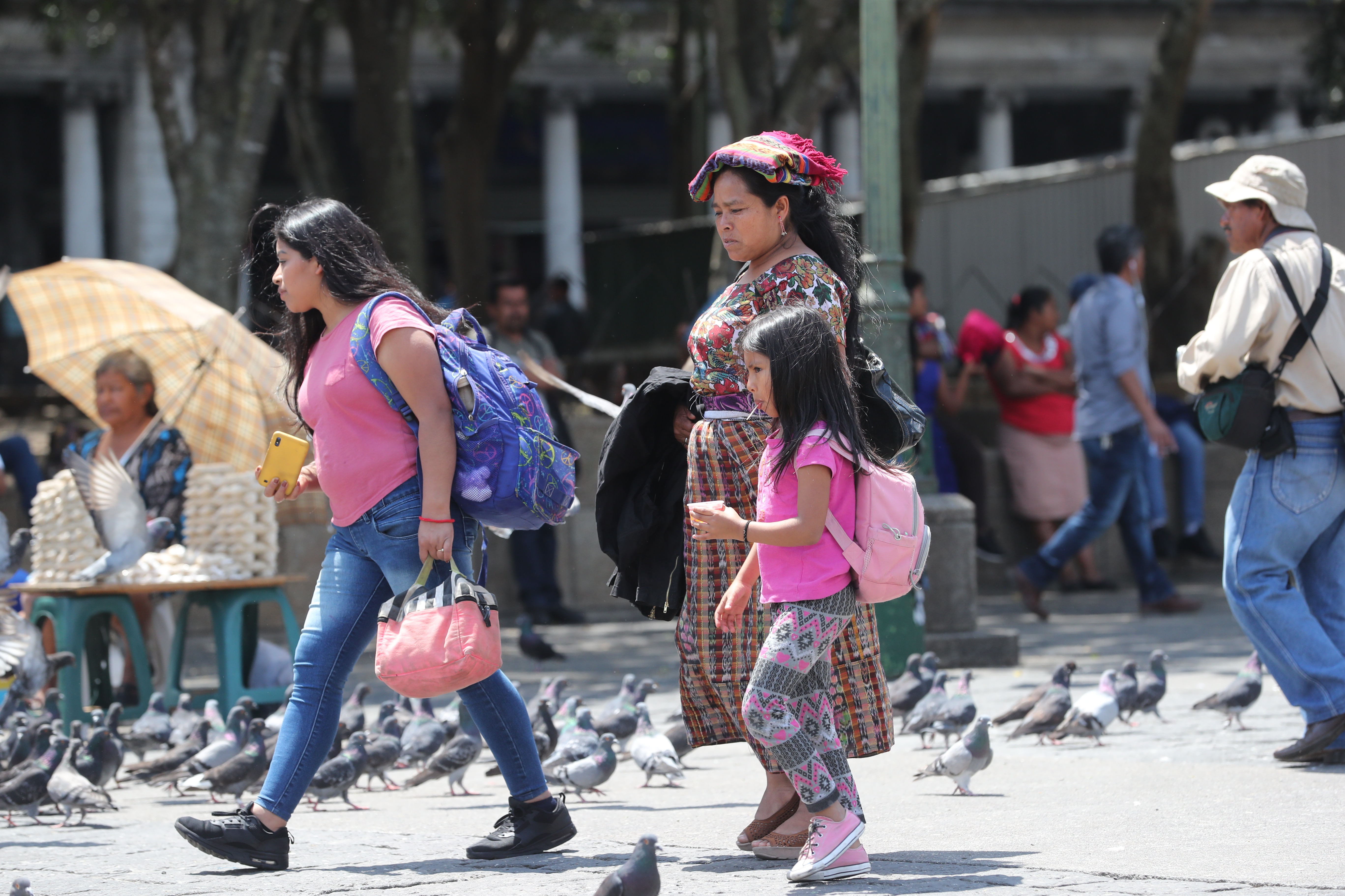 La escritora Carol Zardetto reflexiona sobre la violencia de género y sus consecuencias. (Foto ilustrativa Prensa Libre: Érick Ávila)