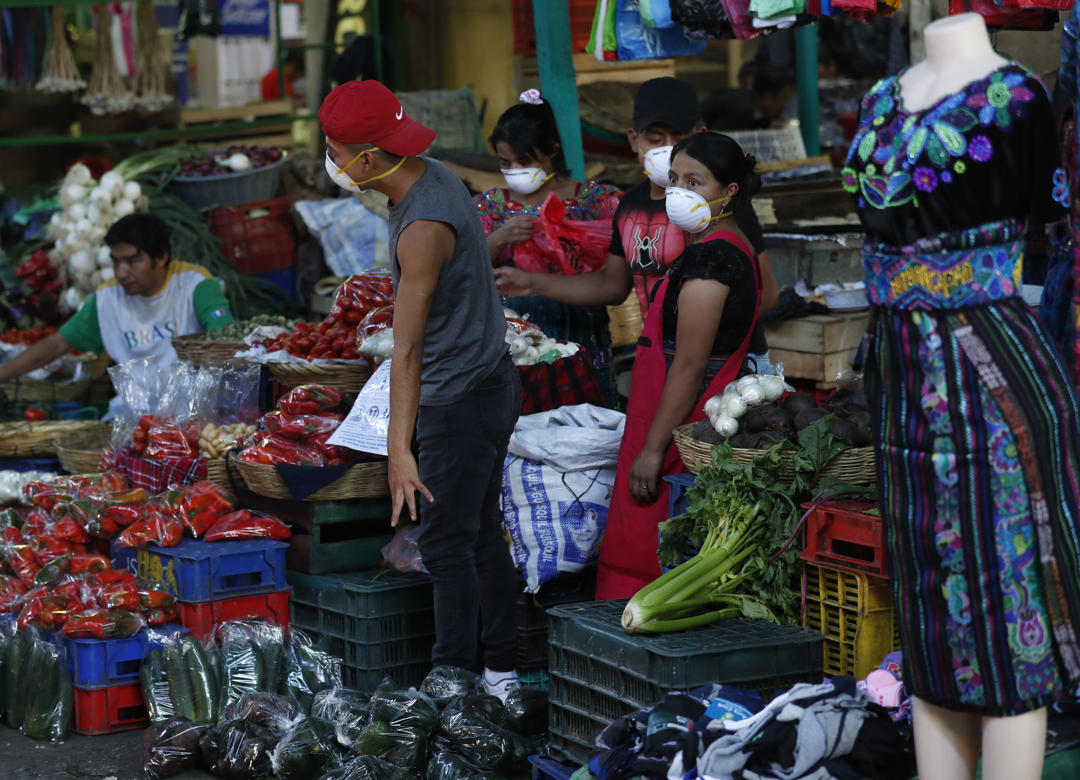 El Índice de Precios al Consumidor registró una desaceleración en mayo con respecto a abril, reportó el INE. (Foto Prensa Libre: Hemeroteca) 