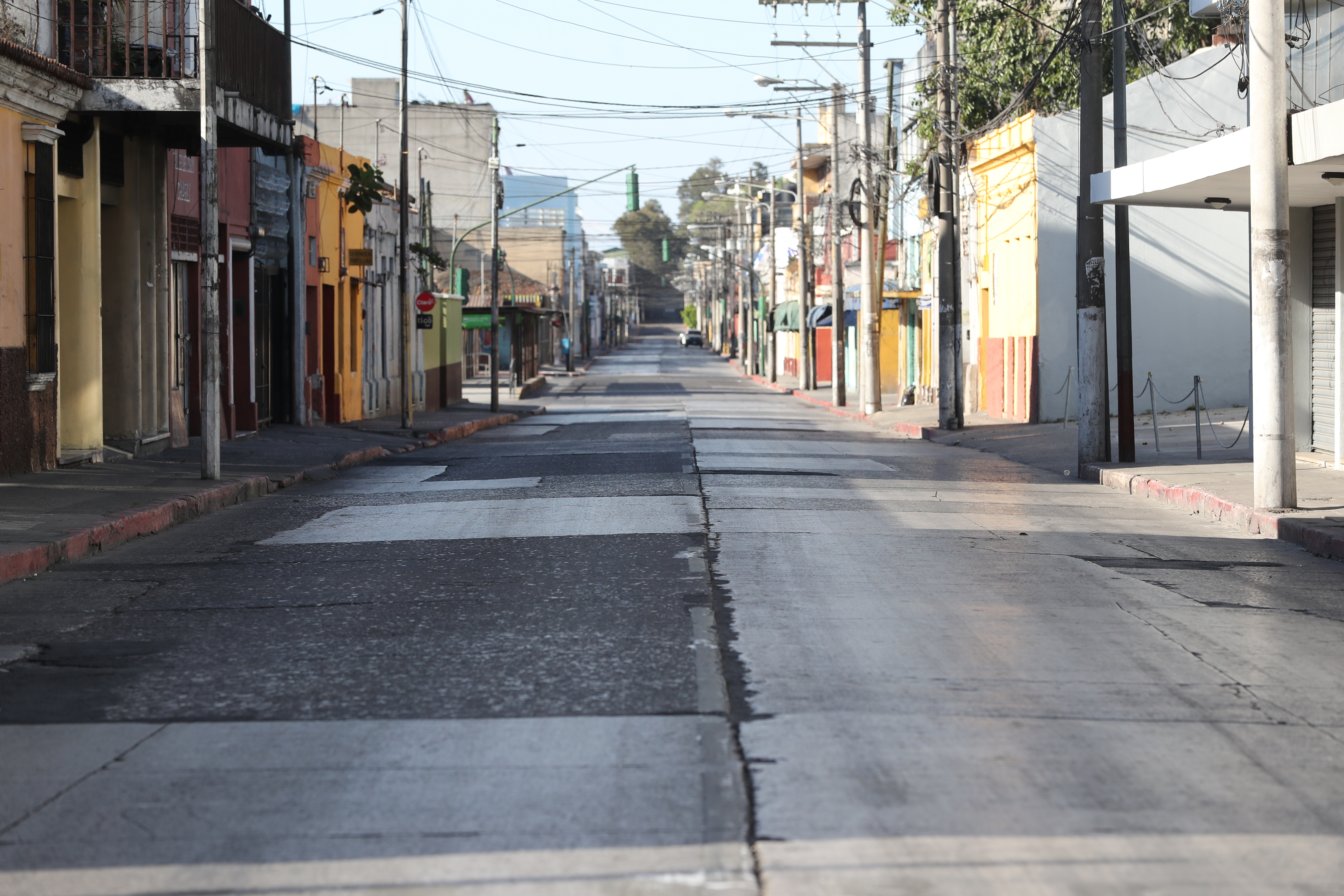 Los efectos de covid-19 tendrán un impacto en el aparato productivo del país y la Junta Monetaria ajusto a la baja el crecimiento económico para 2020 en el rango de 0.5% a 1.5% menor a lo previsto. (Foto Prensa Libre: Hemeroteca) 