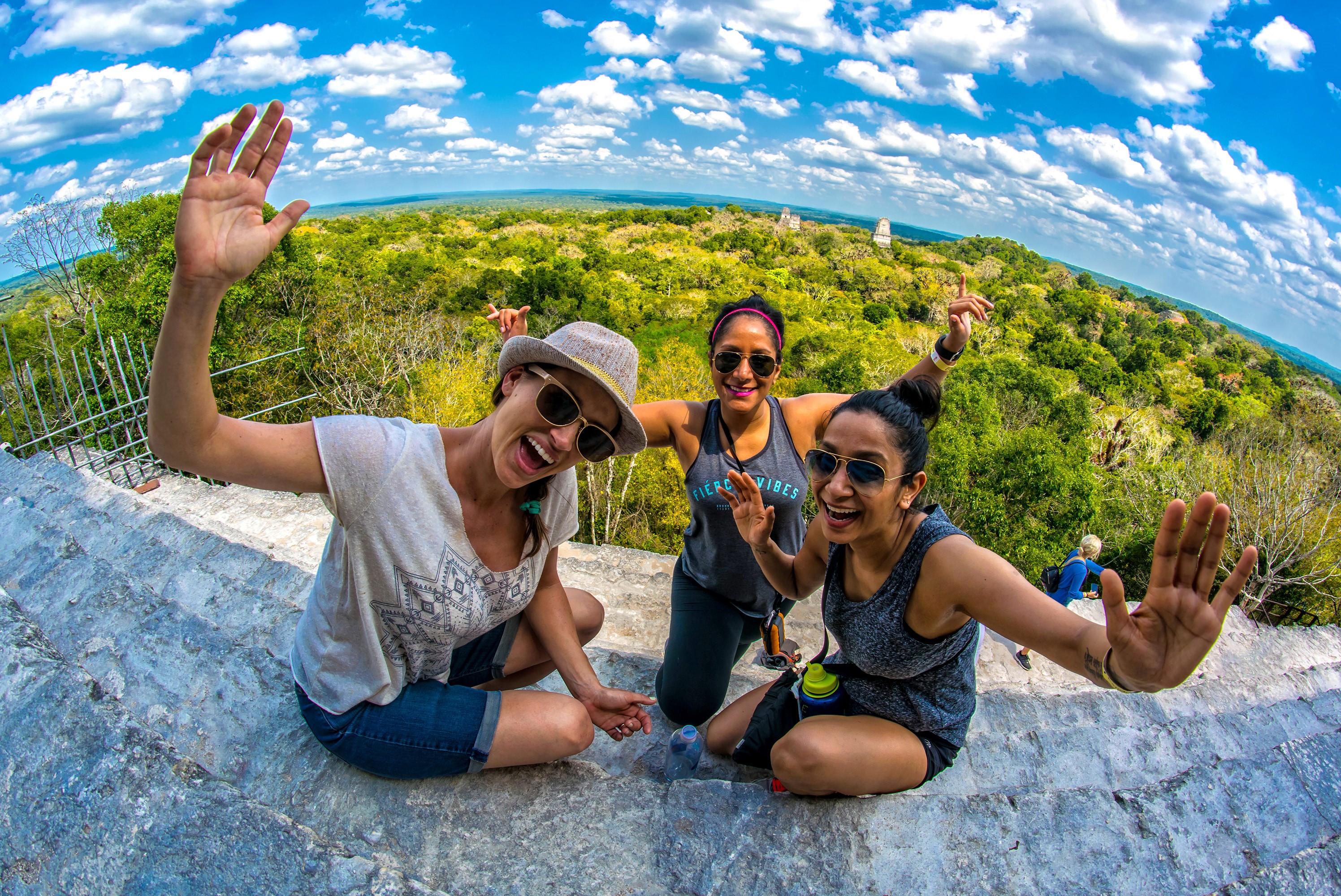 En temporadas largas de descanso los turistas muchas veces viajan a destinos más lejanos a su lugar de residencia. (Foto, Prensa Libre: Hemeroteca PL).