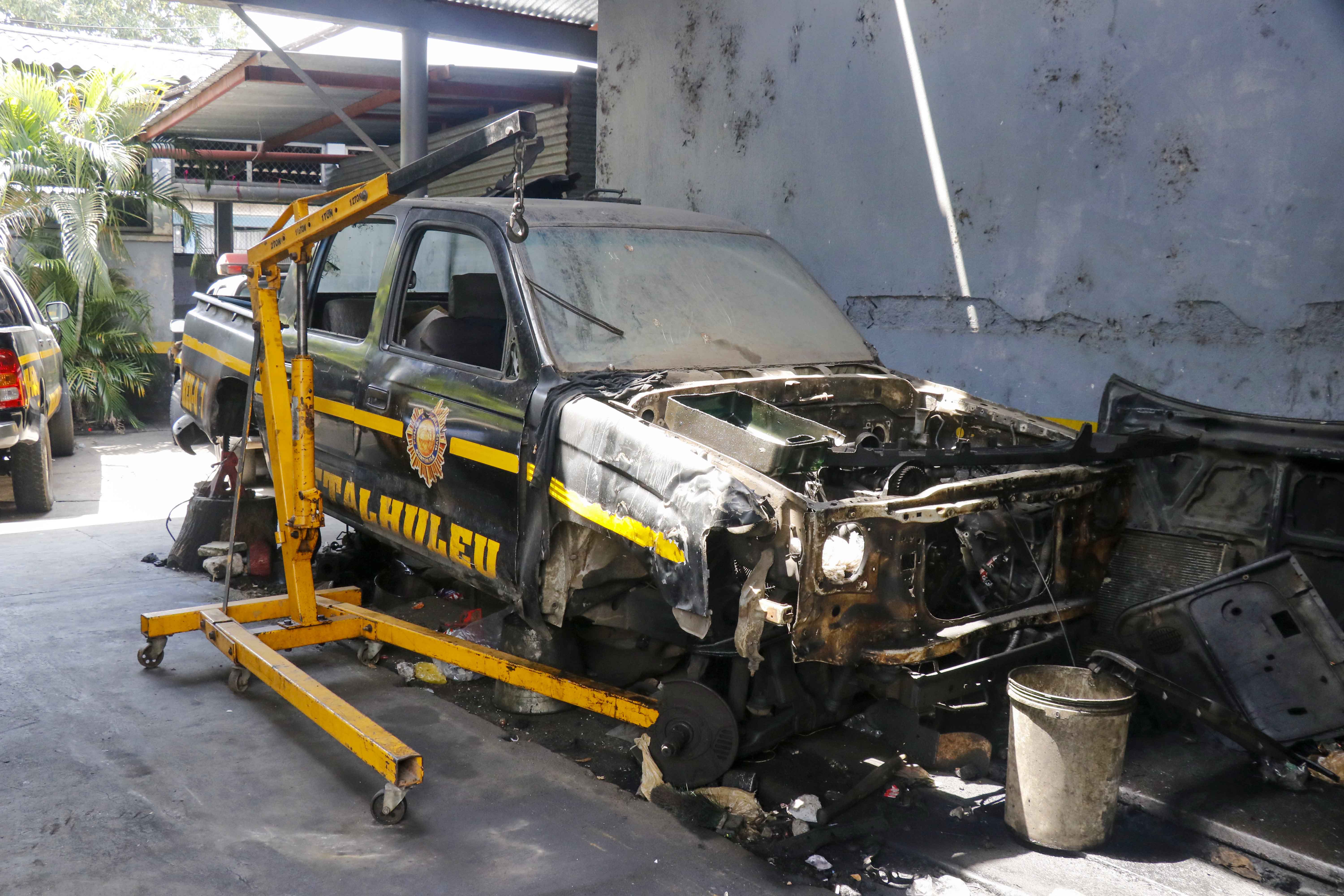 Autopatrullas de la Policía Nacional Civil en Retalhuleu no circulan por falta de mantenimiento y repuestos.  (Foto Prensa Libre: Rolando Miranda)