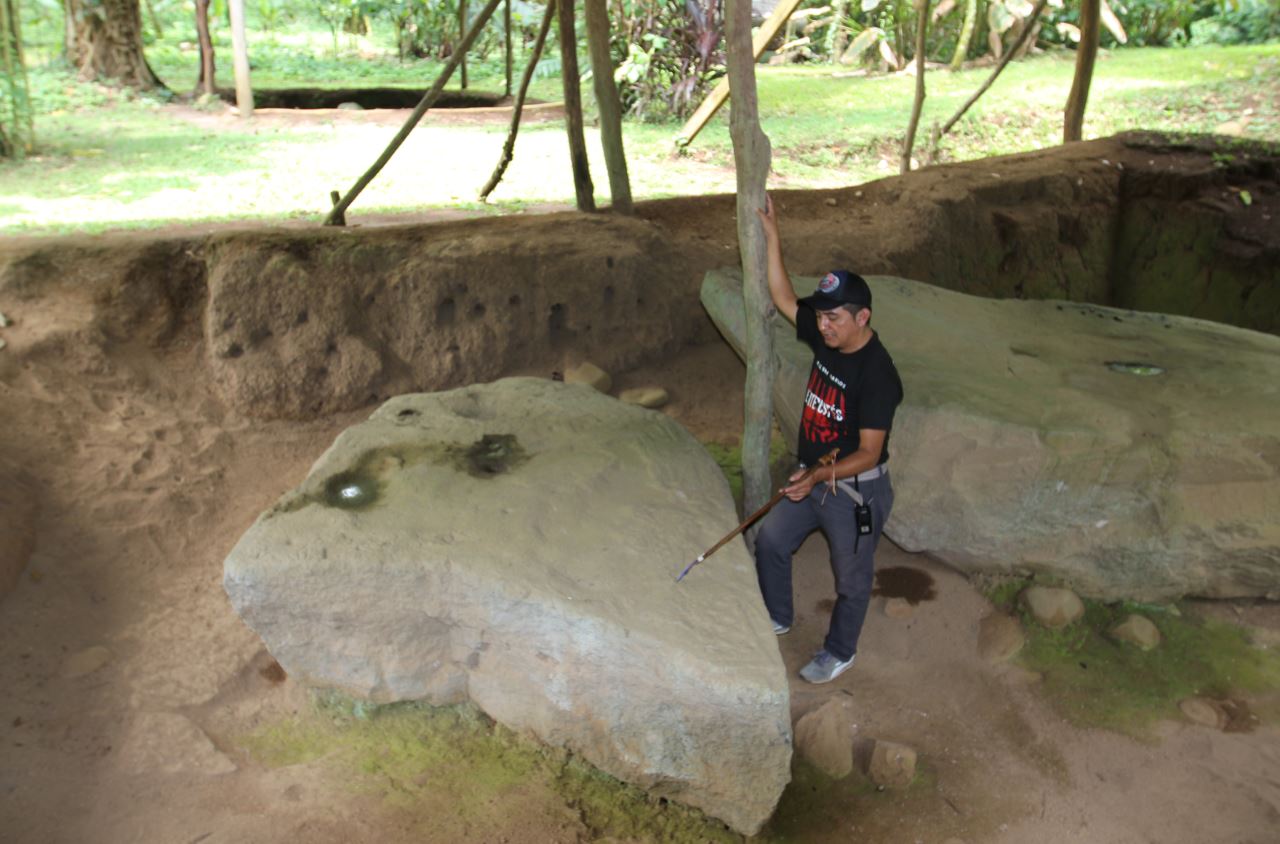 El ejecutivo promueve la construcción de un museo para exponer las piezas de Tak'alik Ab'aj. (Foto Prensa Libre: Eddy Coronado)