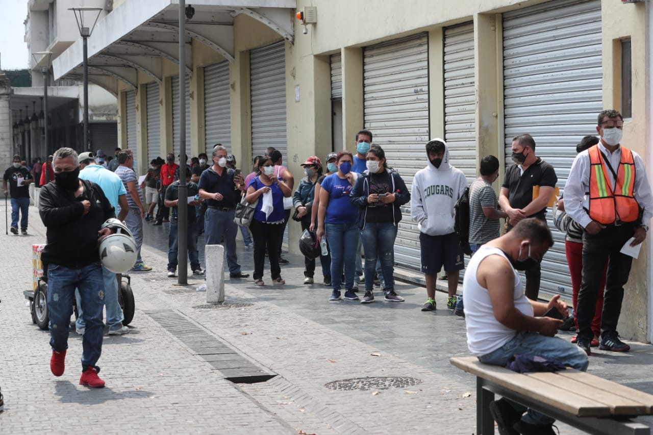 El uso de mascarilla es obligatorio en Guatemala. (Foto Prensa Libre: Érick Ávila).