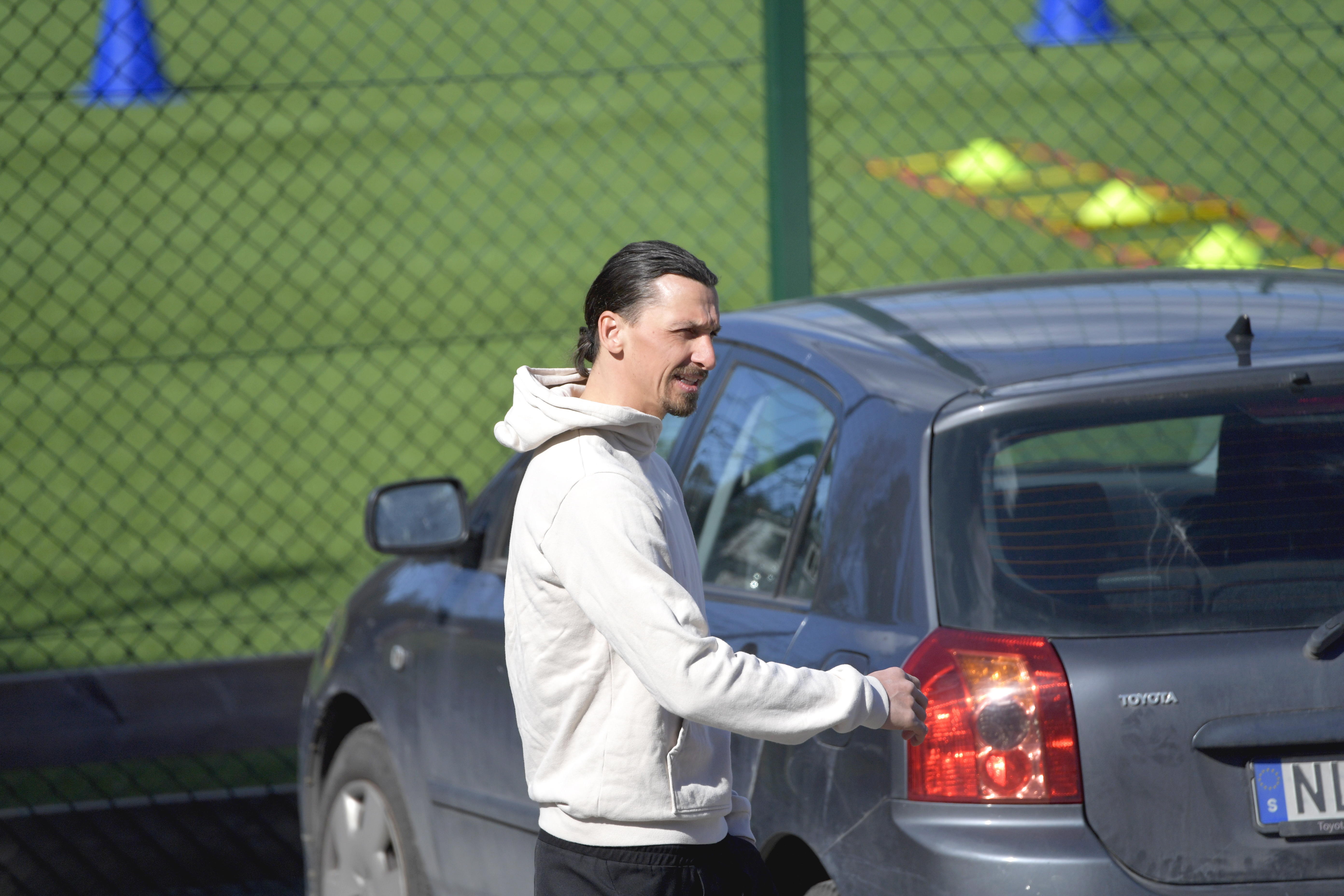 Zlatan Ibrahimovic podría cambiar de aires la próxima temporada. (Foto Prensa Libre: EFE)
