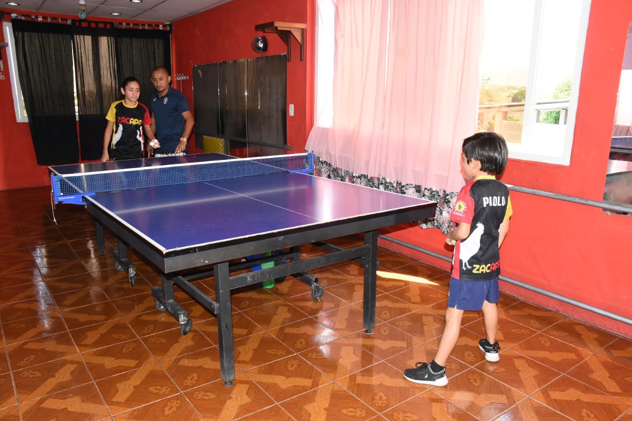 Tenistas de Zacapa se las ingenian para seguir entrenando. (Foto Prensa Libre: Wilder López)