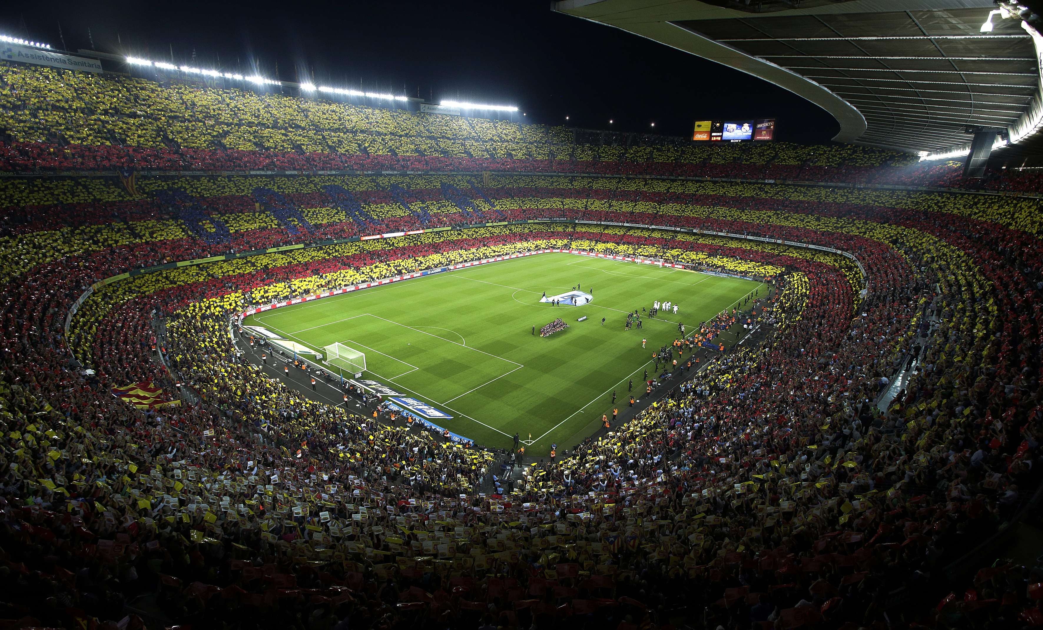 La afición del Barcelona podría volver al Camp Nou hasta febrero del 2021. (Foto Prensa Libre: Hemeroteca PL)