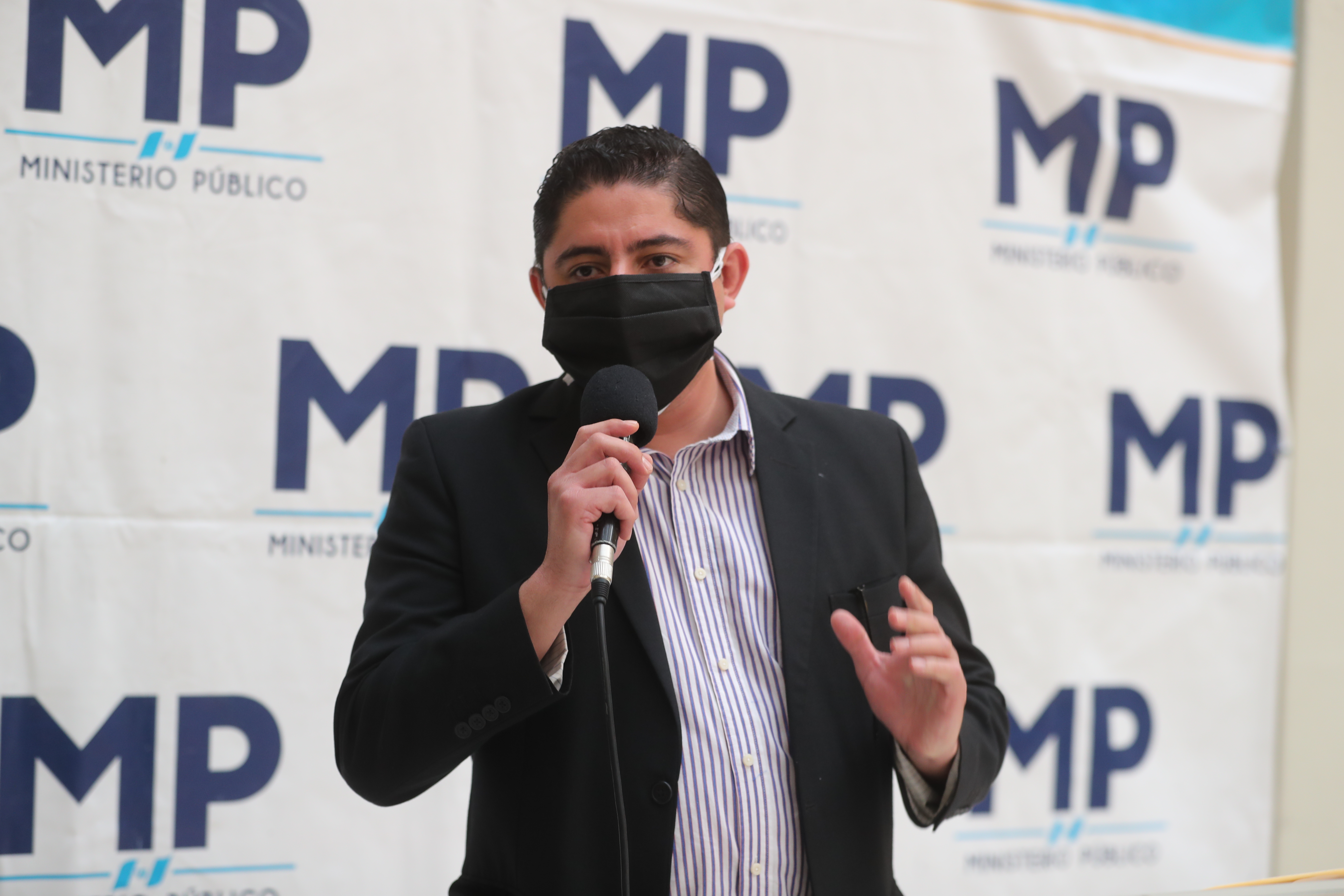 Stuardo Campo deja de ser el jefe de la Fiscalía Contra la Corrupción. (Foto Prensa Libre: Stuardo Campo)