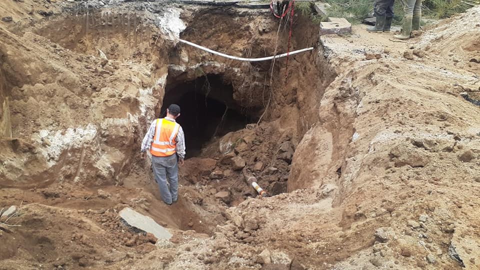 La falta de mantenimiento de drenajes provocan hundimientos en distintas ciudades (Foto Prensa Libre: Cortesía)