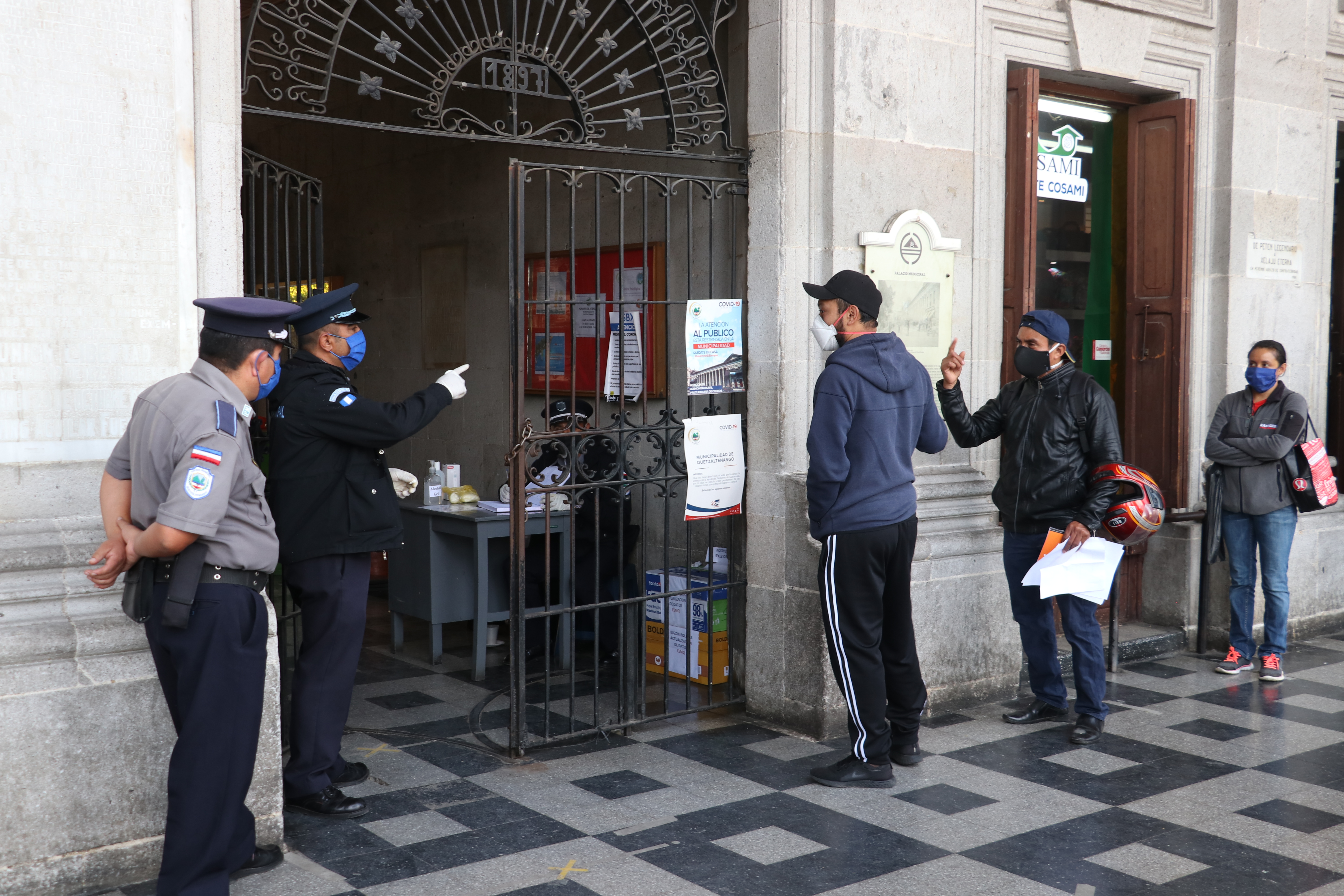 La comuna quedará cerrada y solo atenderá emergencias en servicios básicos. (Foto Prensa Libre: Raúl Juárez)