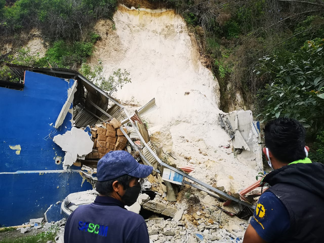 Derrumbe en Ciudad San Cristóbal, Mixco. (Foto Prensa Libre: Municipalidad de Mixco).